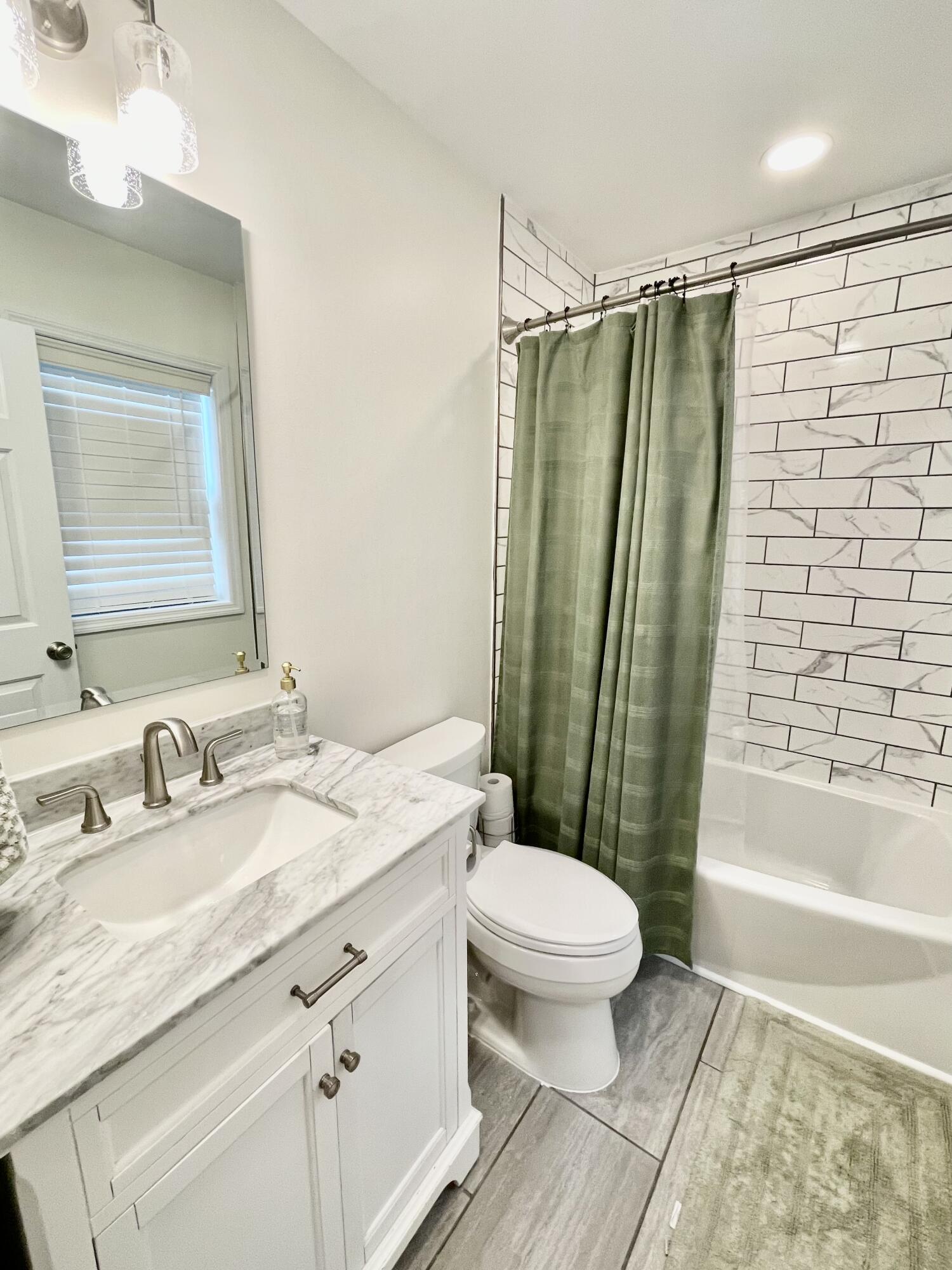 75 W Mclaughlin Avenue Property Photo 28