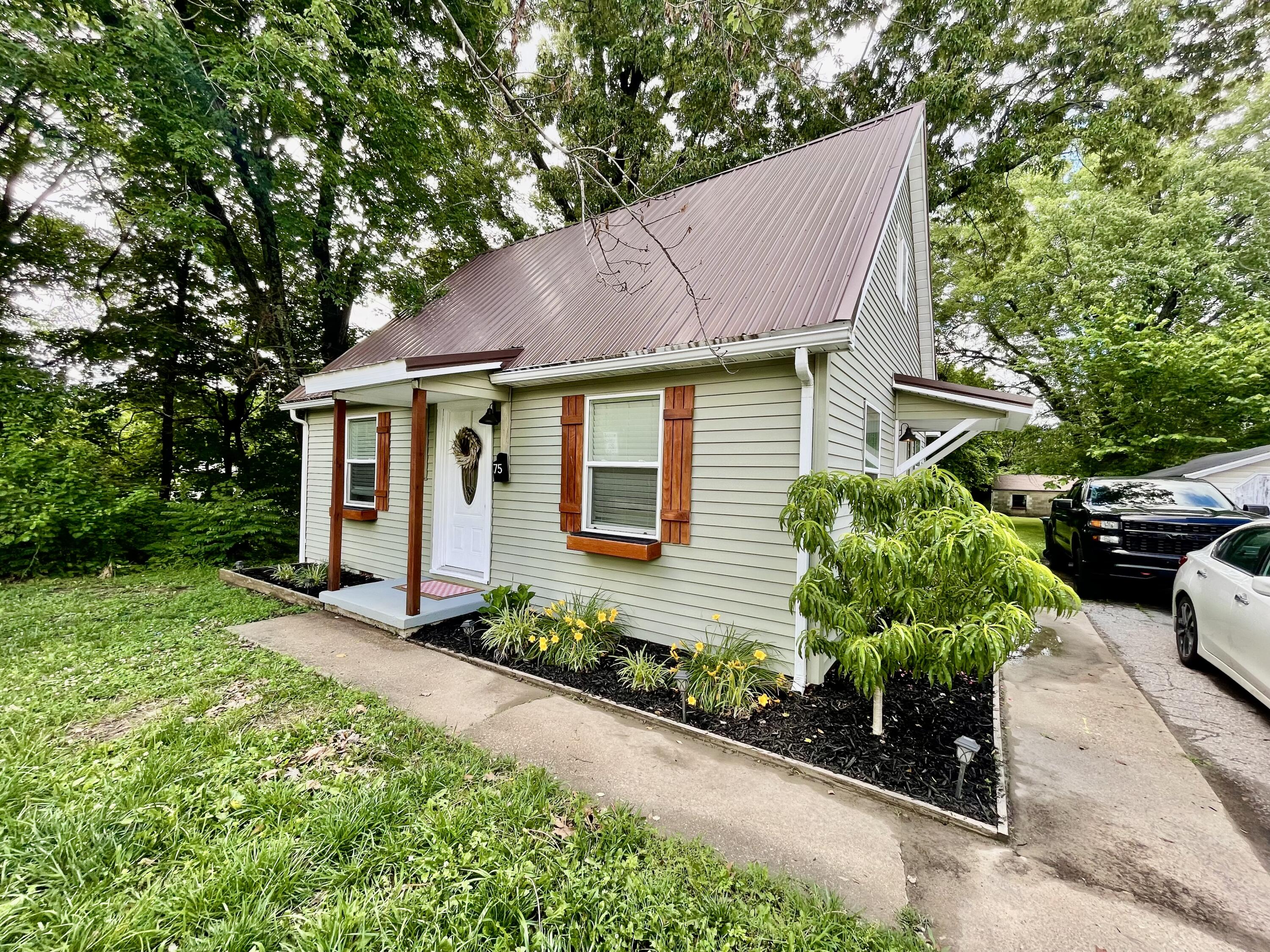 75 W Mclaughlin Avenue Property Photo 42
