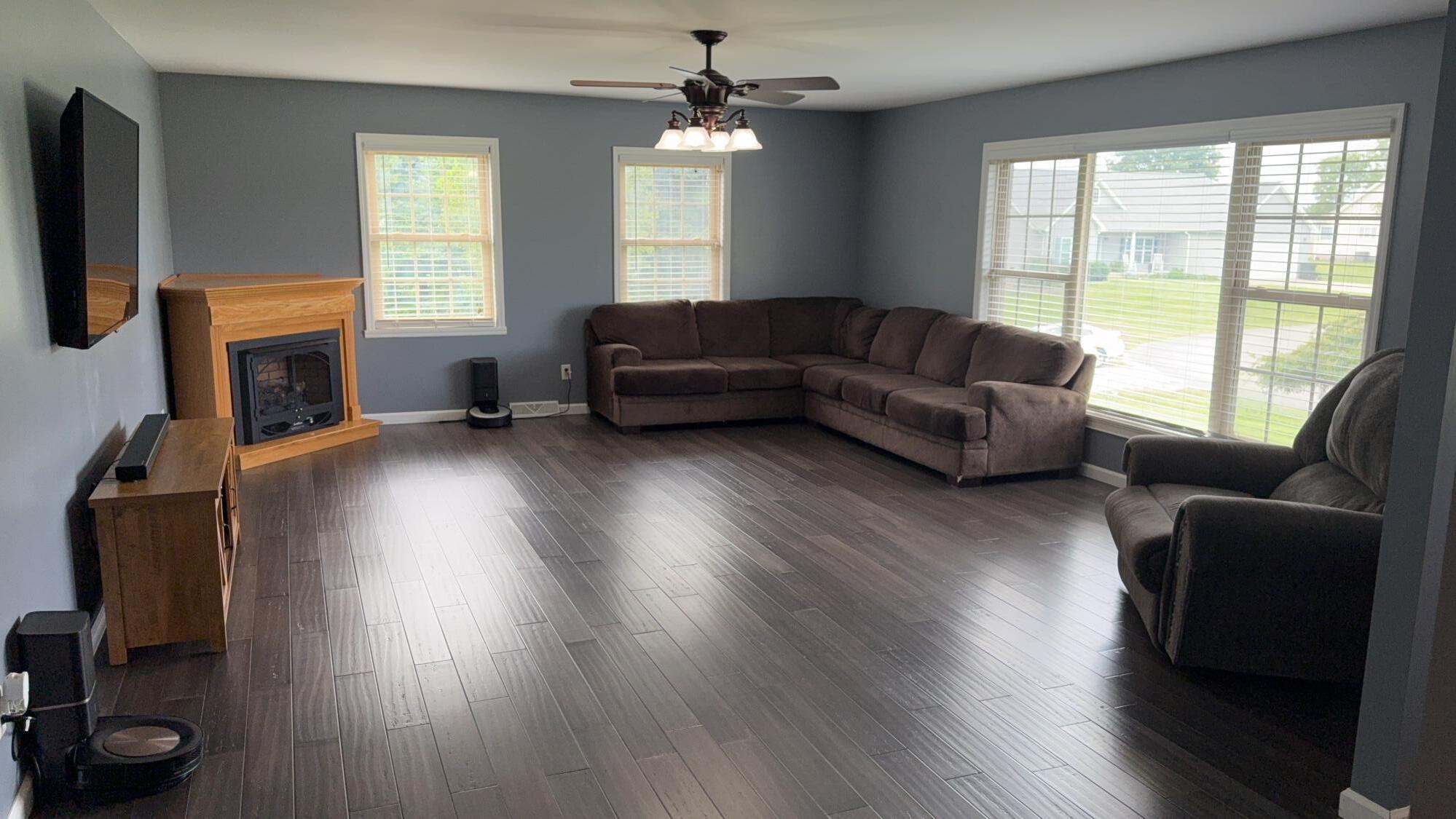 506 Ridgefield Drive Property Photo 3