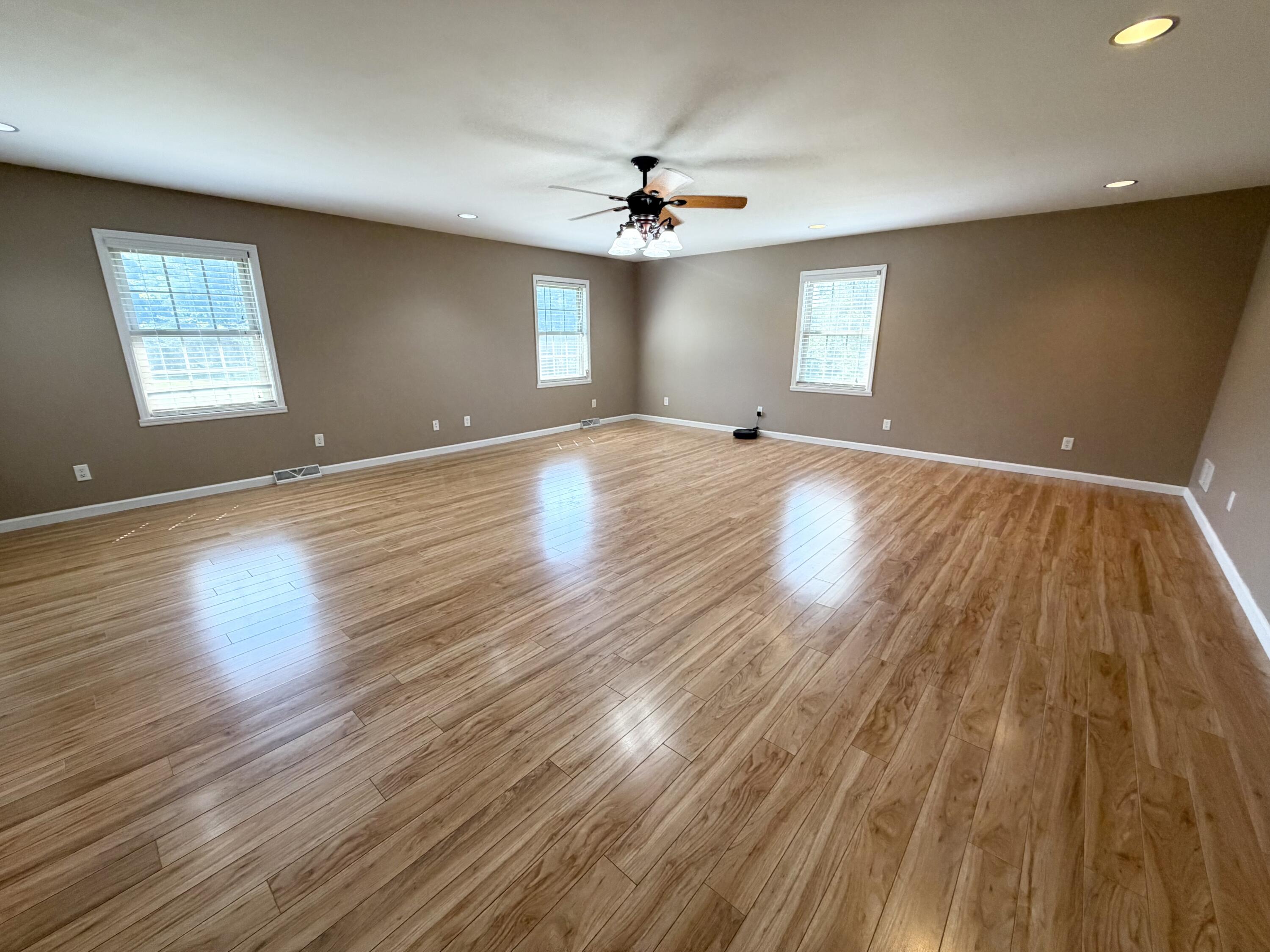 506 Ridgefield Drive Property Photo 11