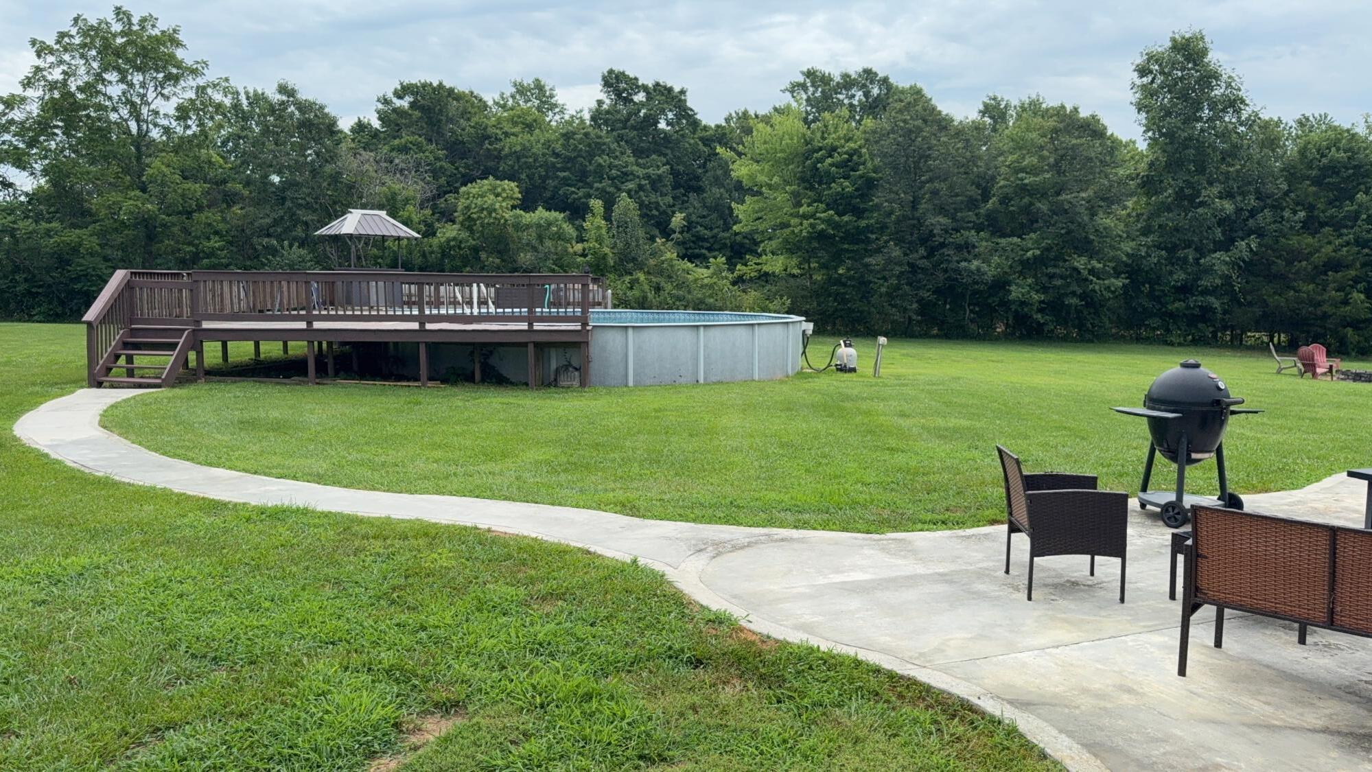 506 Ridgefield Drive Property Photo 31