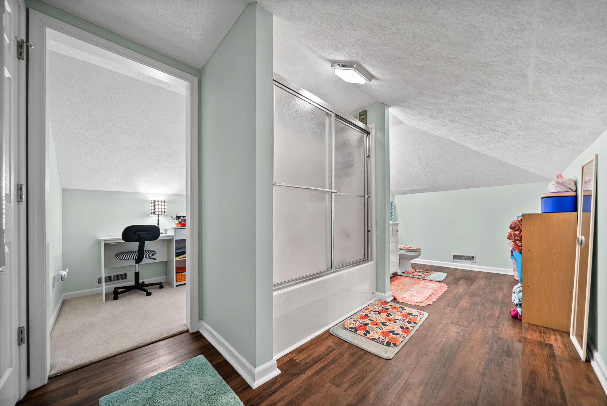 219 Fairfax Avenue Property Photo 45