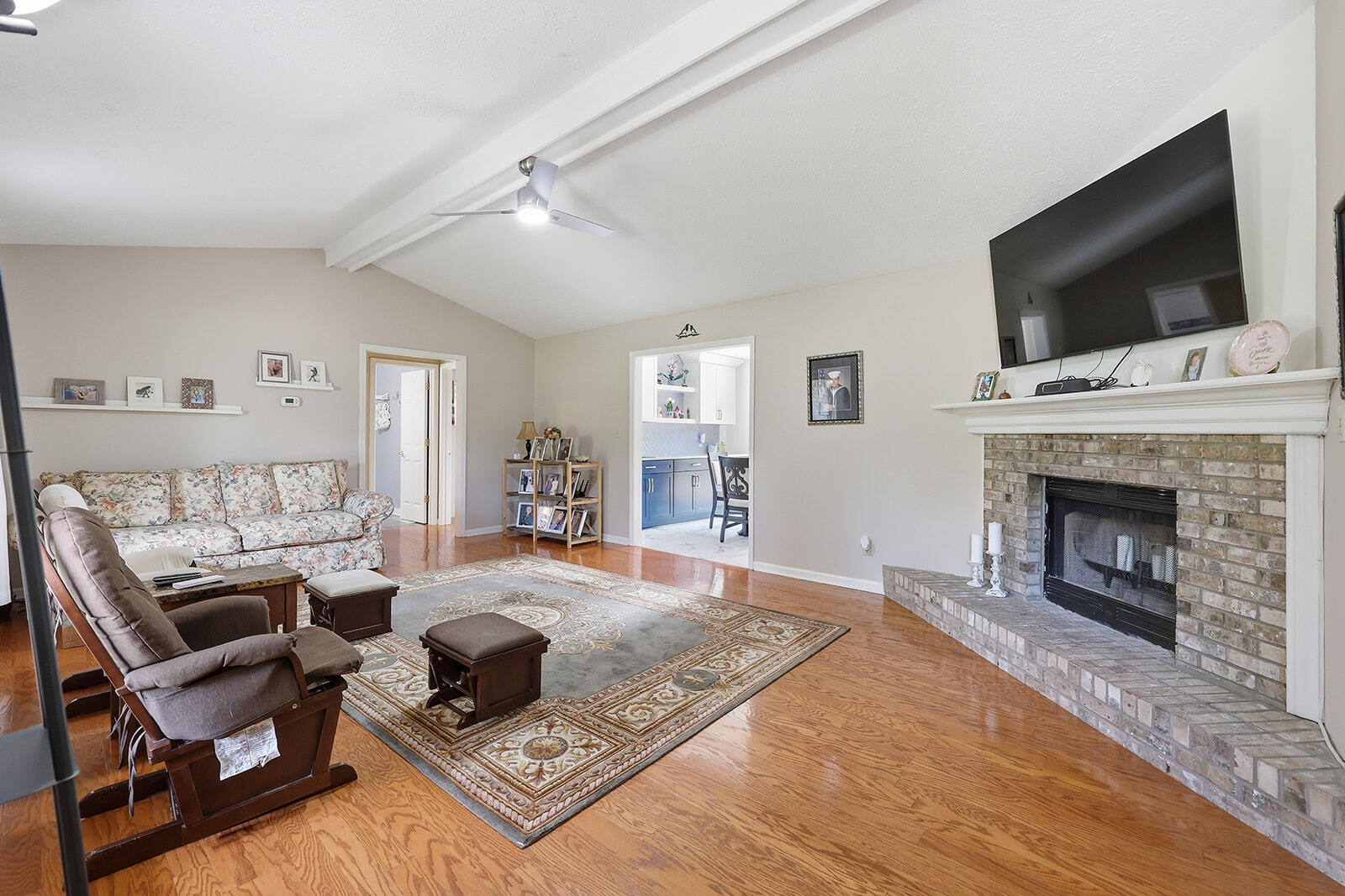1594 Fox Creek Road Property Photo 7