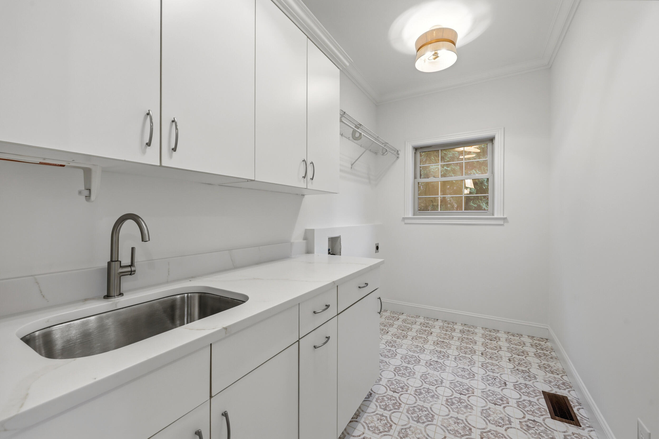 106 Prestwick Drive Property Photo 18