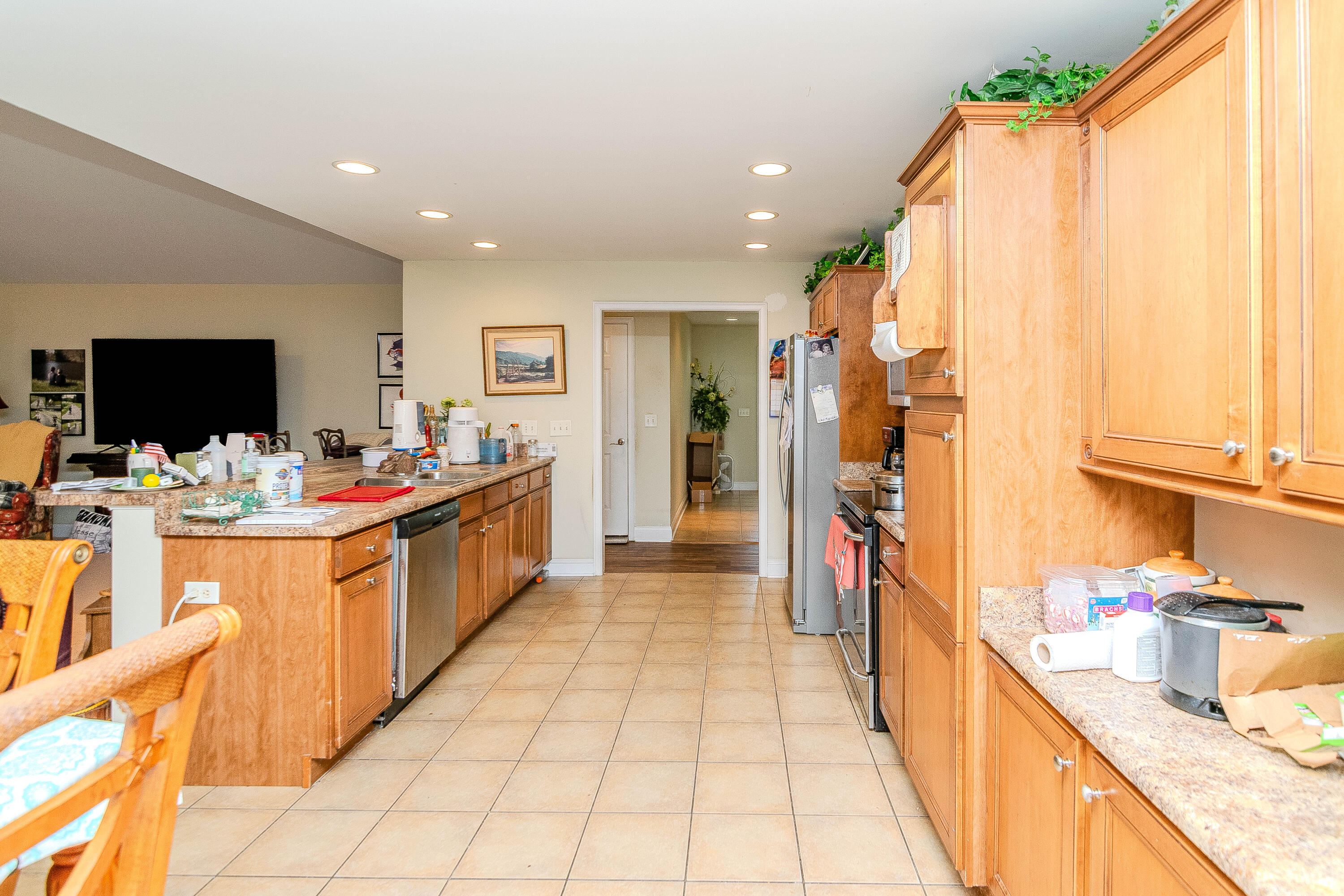 526 General Cruft Drive Property Photo 4