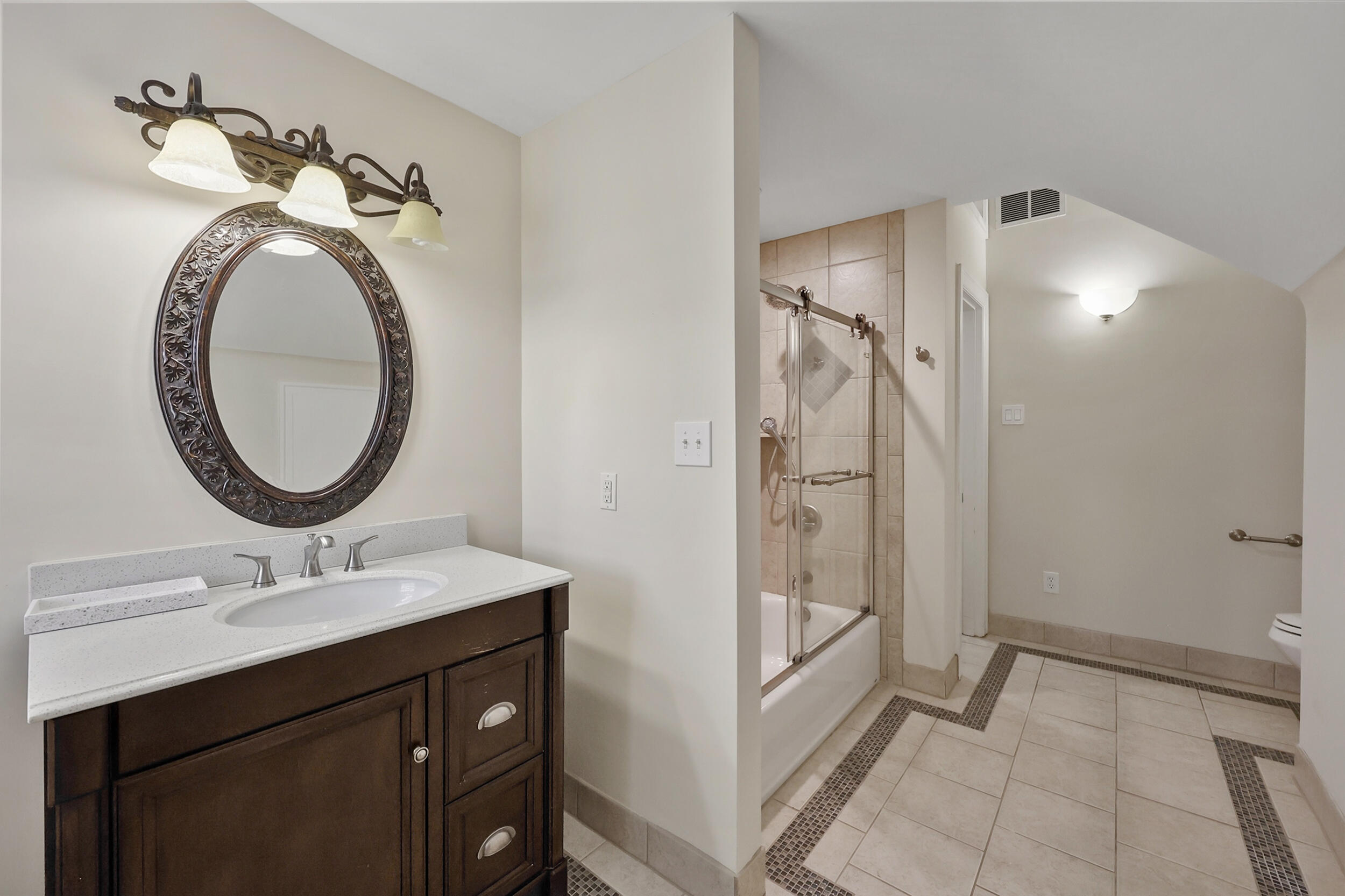 129 Barberry Lane Property Photo 32