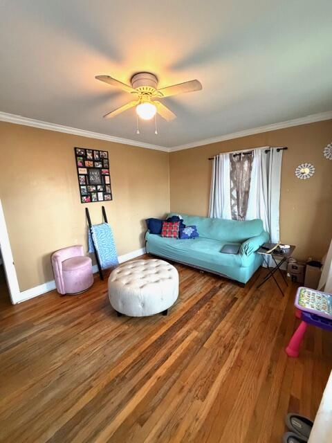 603 Glass Lane Property Photo 4
