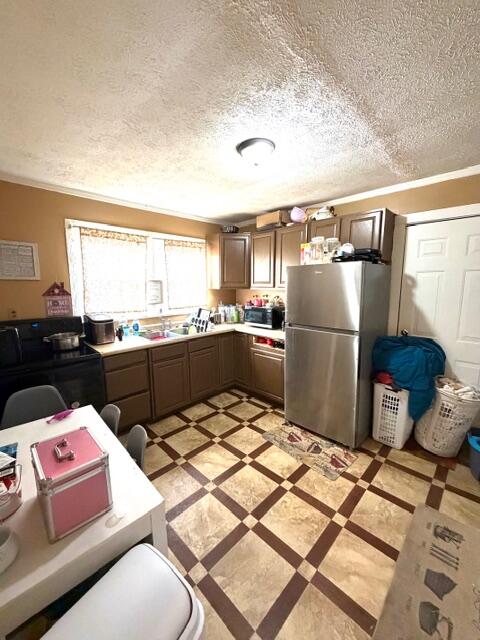 603 Glass Lane Property Photo 5