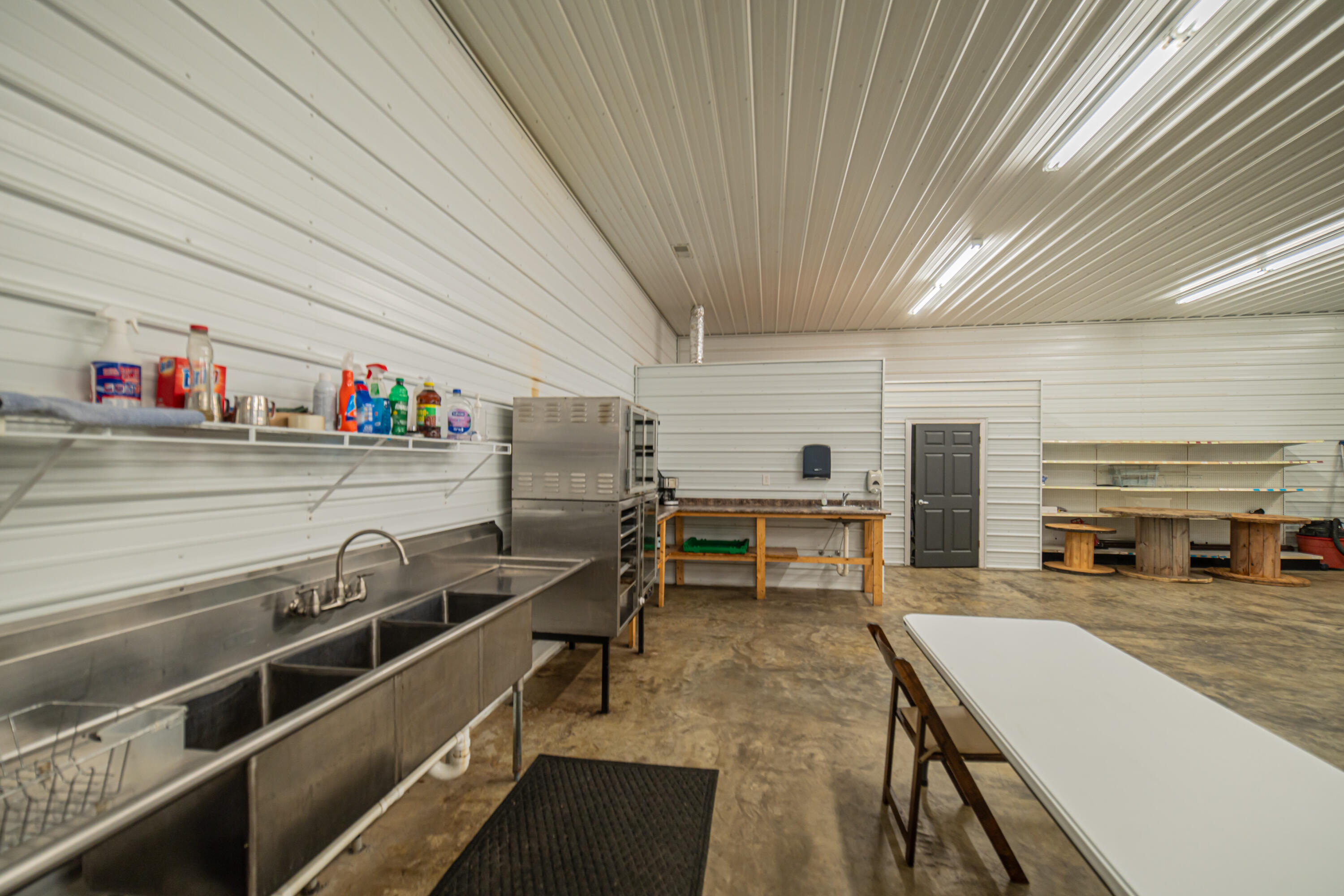 71 Commerce Drive Property Photo 42