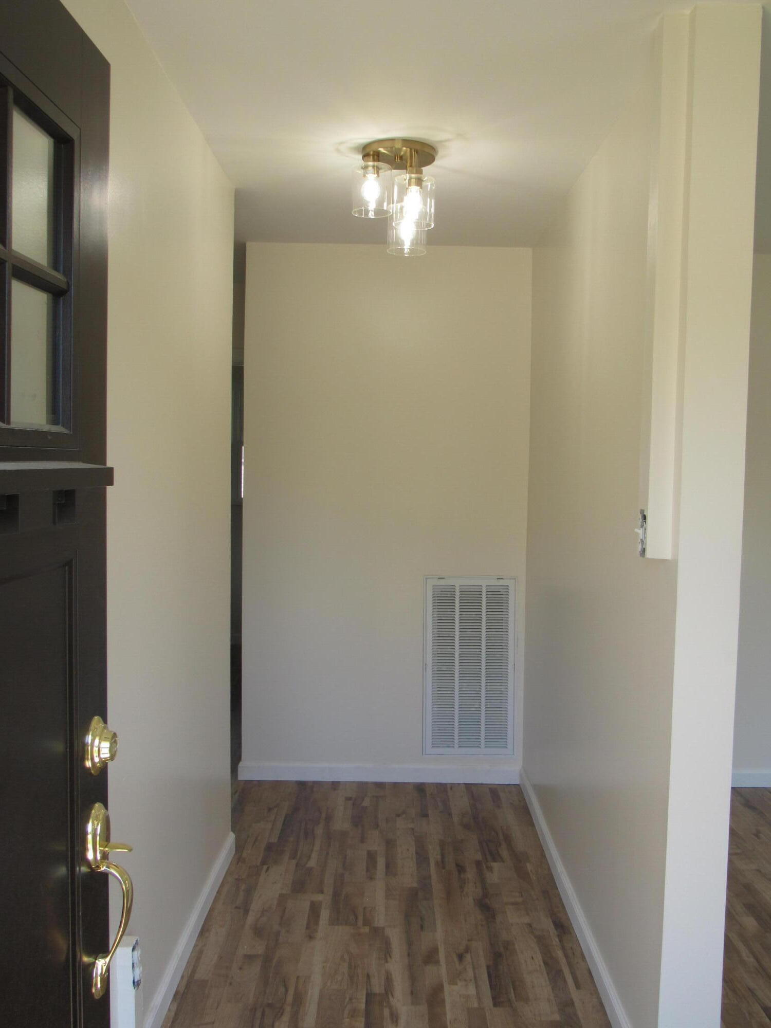 2607 Jackson Street Property Photo 3