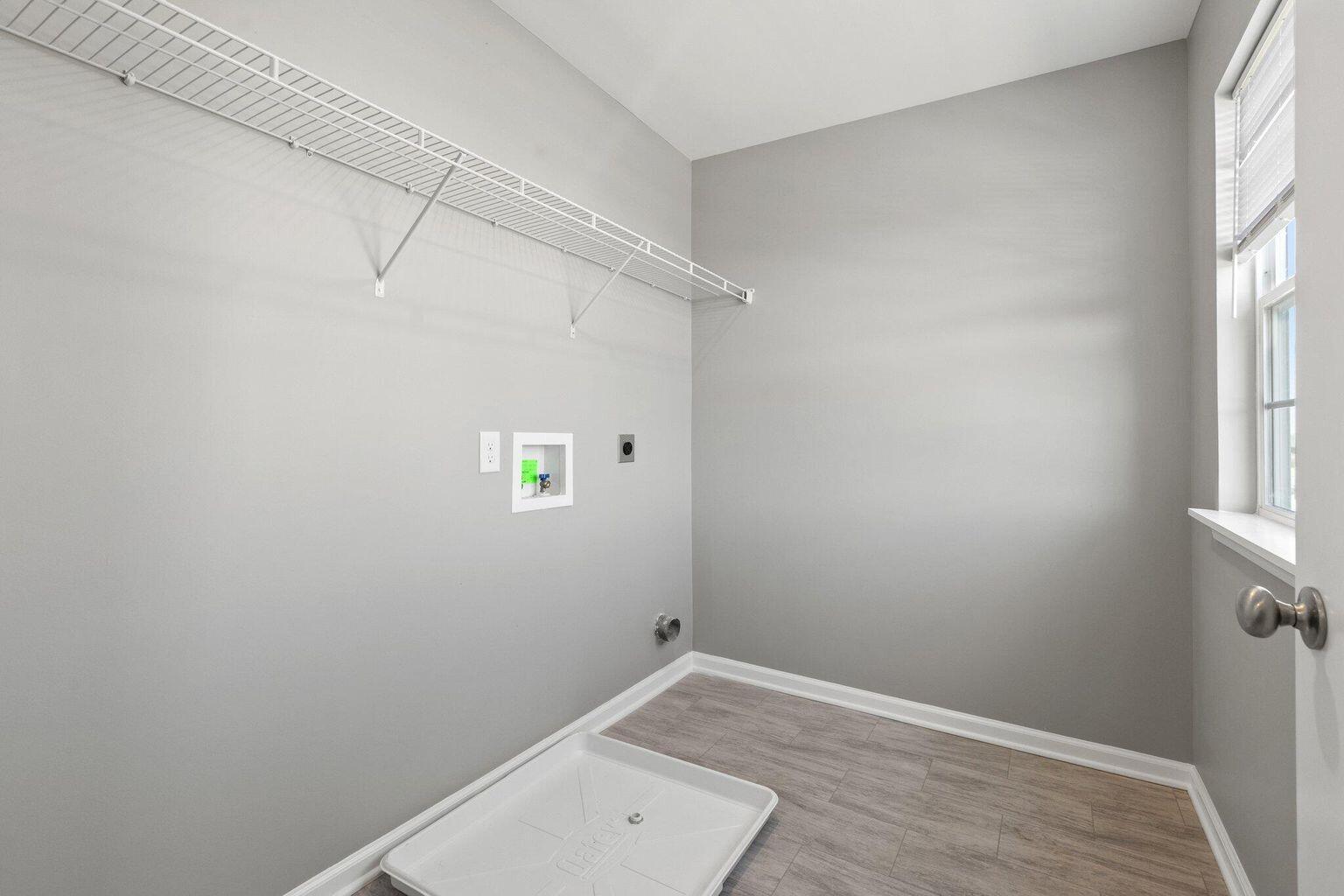 6080 Arbor Wds Way Property Photo 8