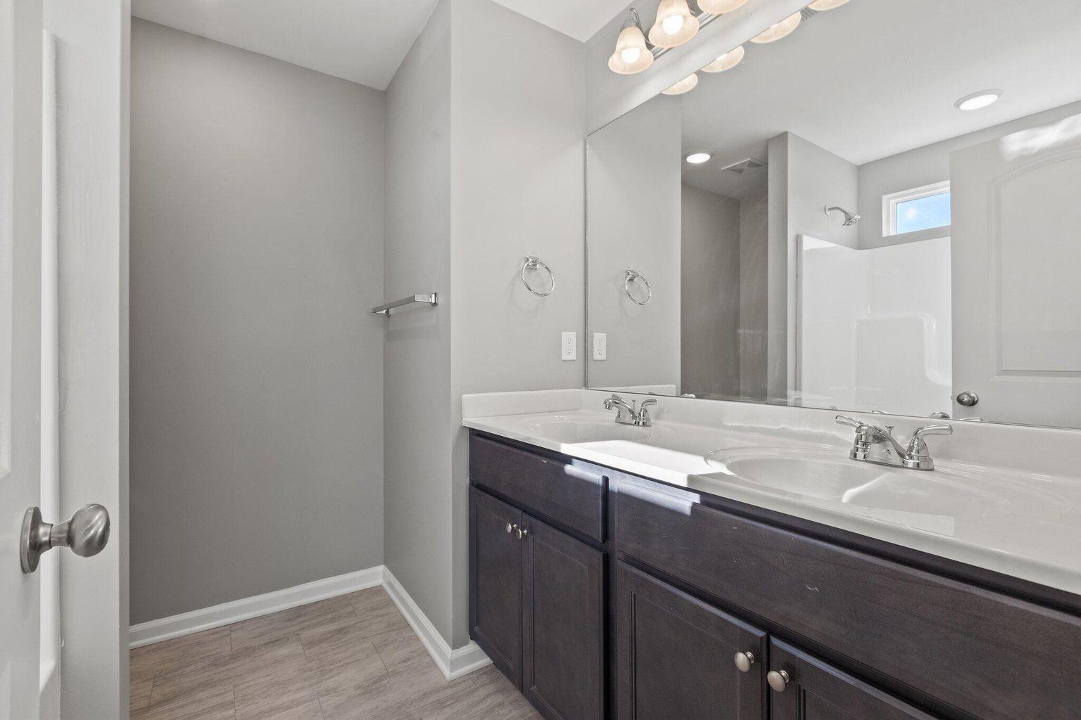 6080 Arbor Wds Way Property Photo 12
