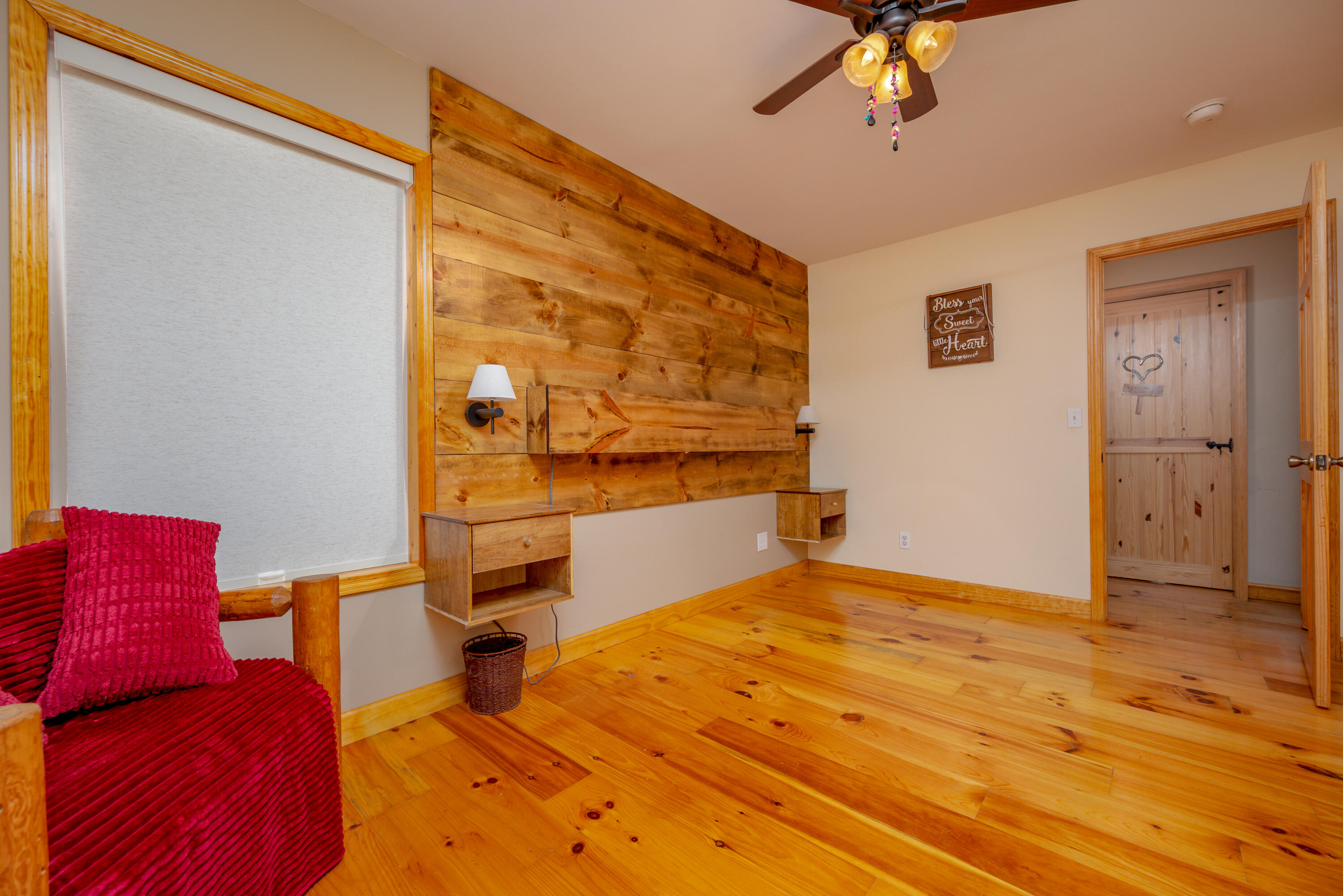 575 Ellington Loop Road Property Photo 28