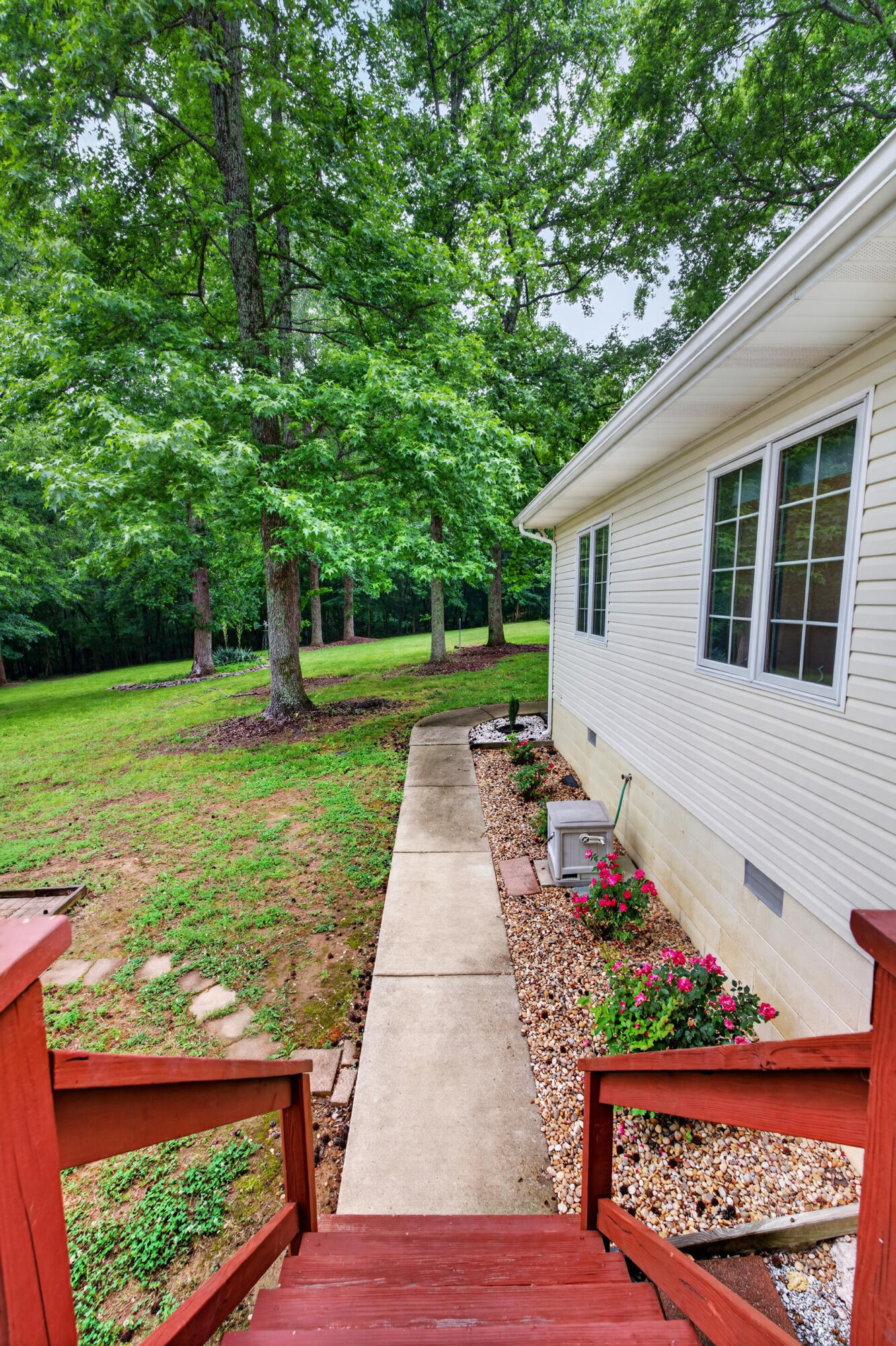 85 Boone Drive Property Photo 40