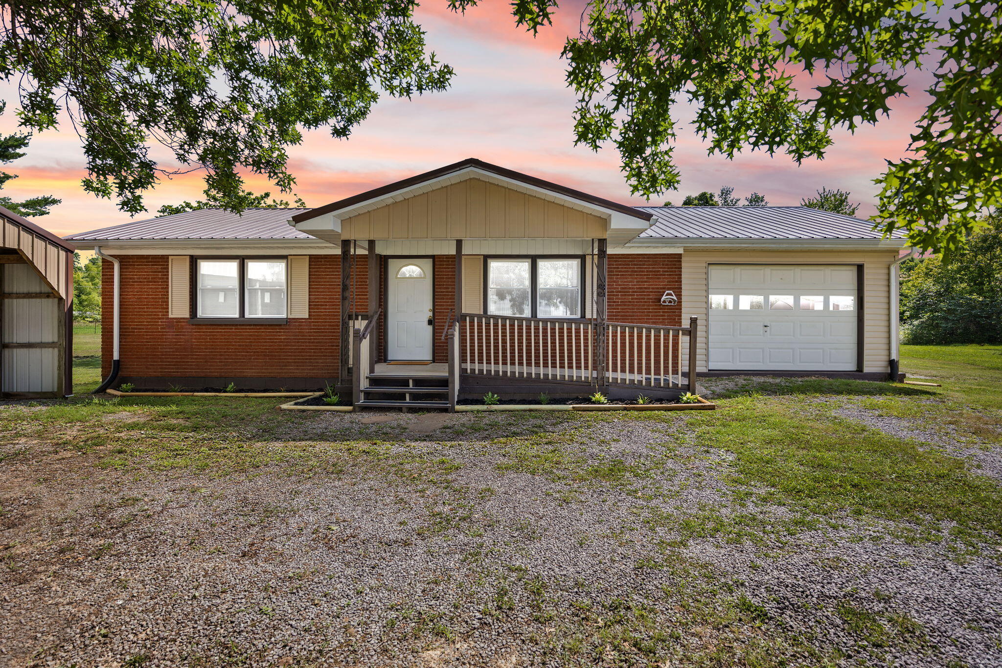 660 Highway 1383 Property Photo 6