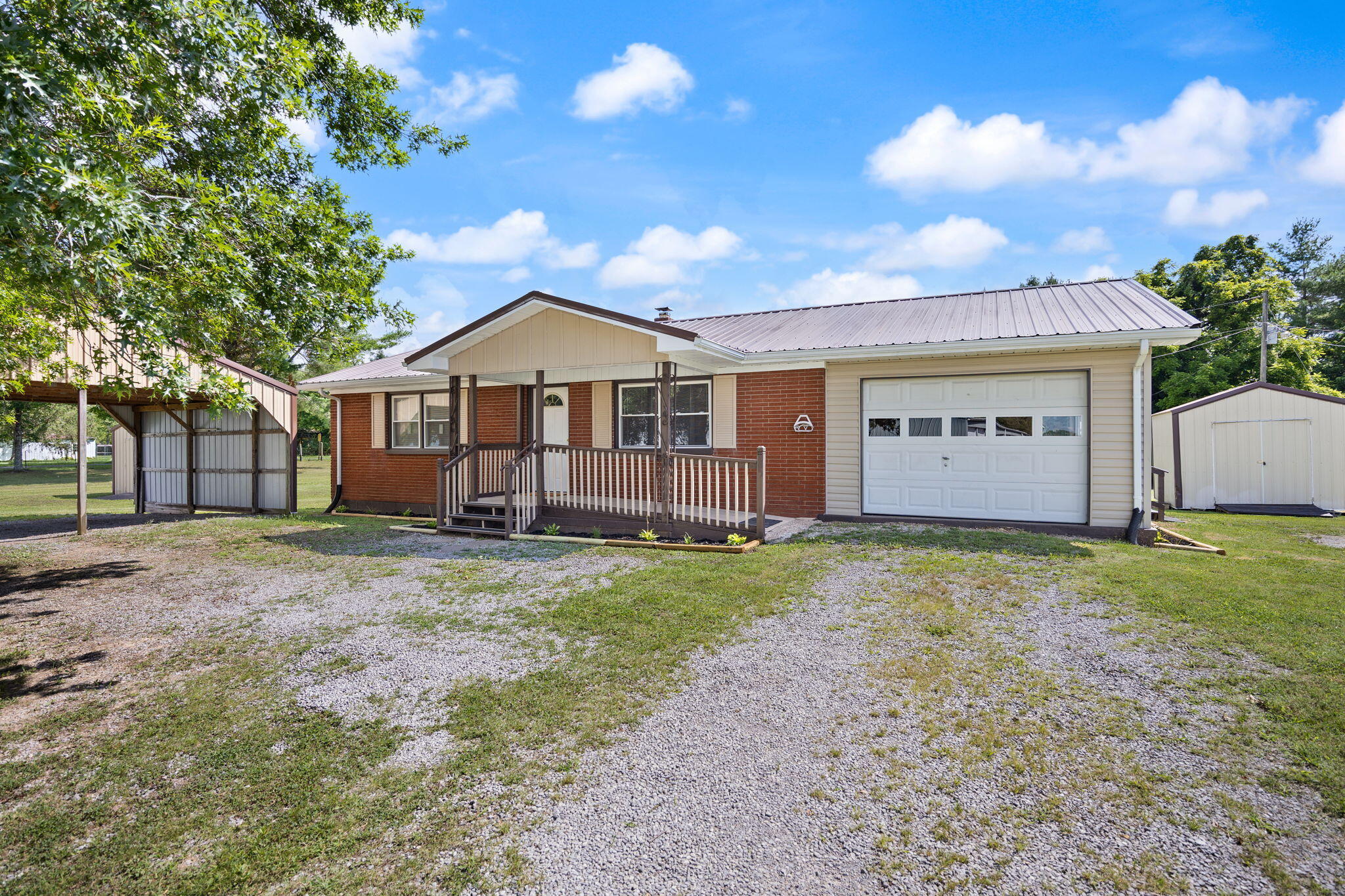660 Highway 1383 Property Photo 56