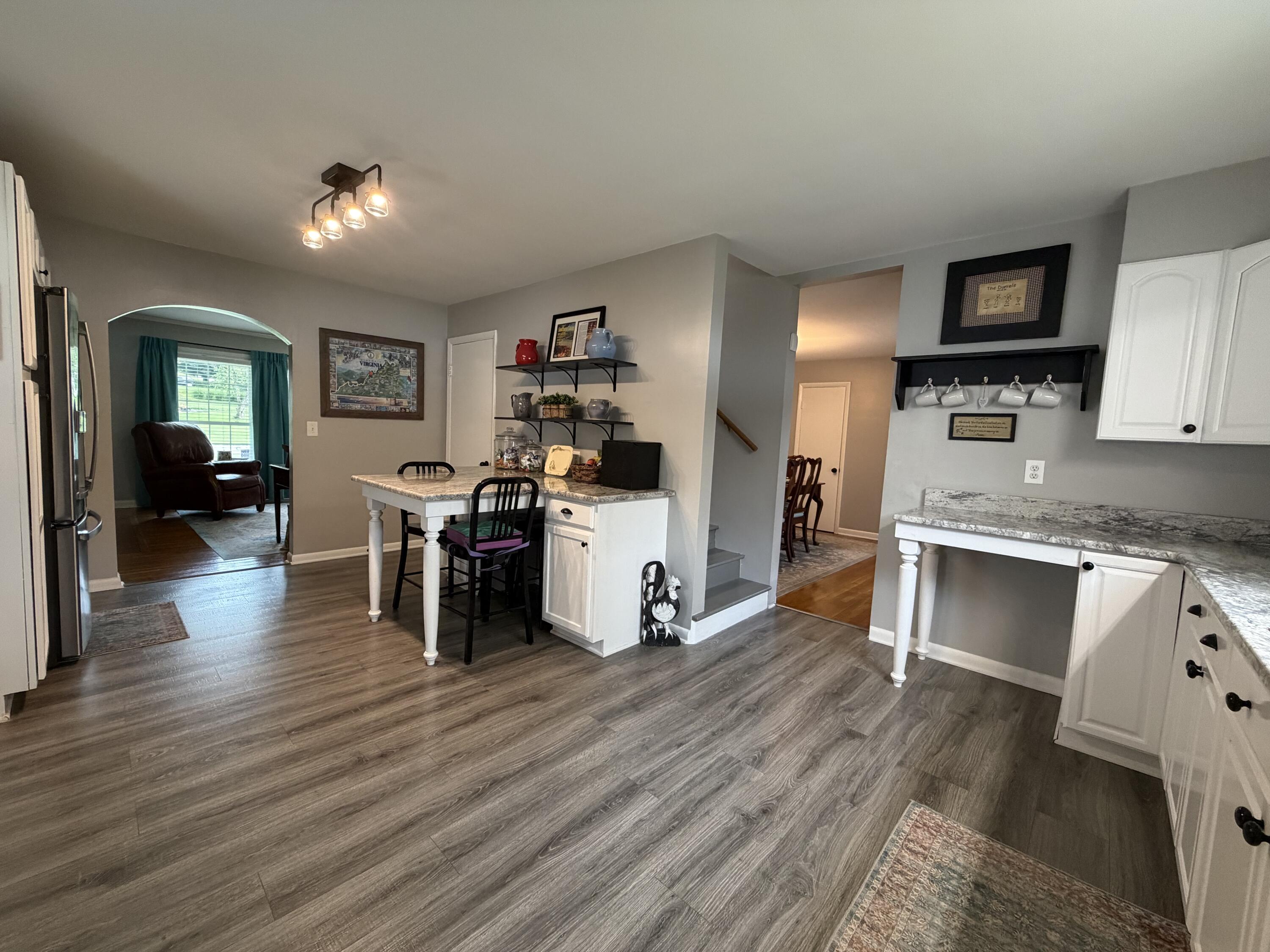 15 Moundale Avenue Property Photo 14