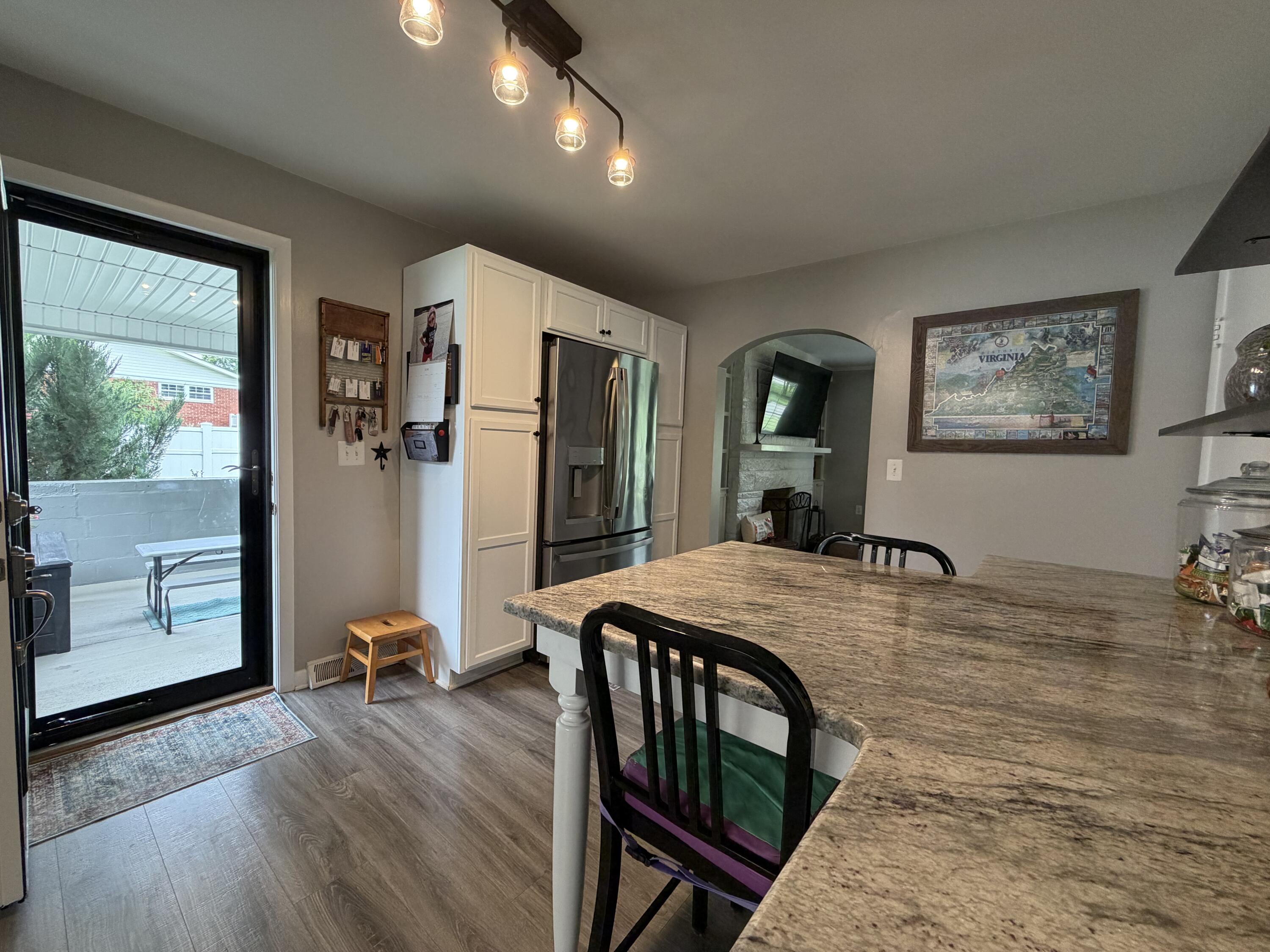 15 Moundale Avenue Property Photo 17