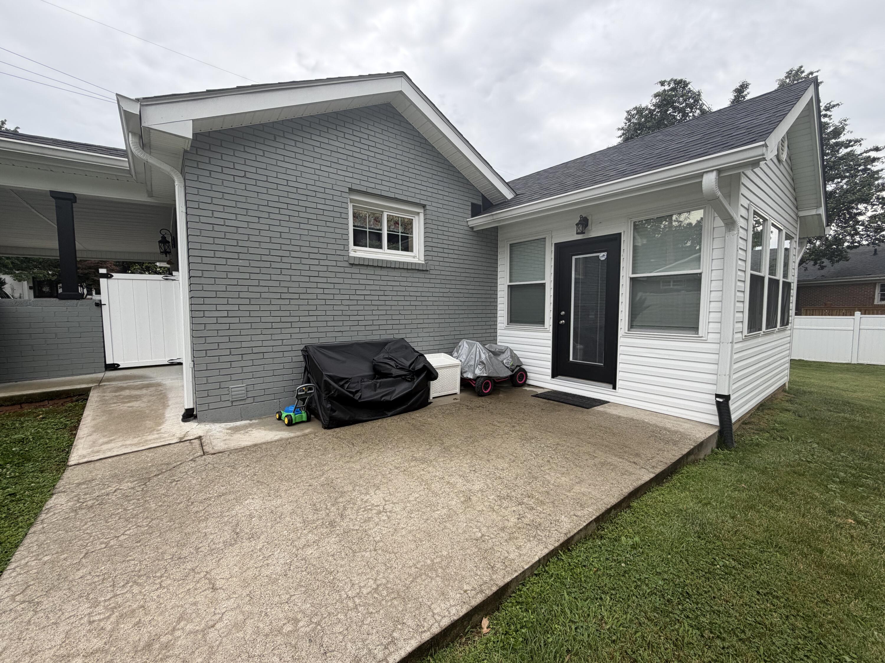 15 Moundale Avenue Property Photo 61