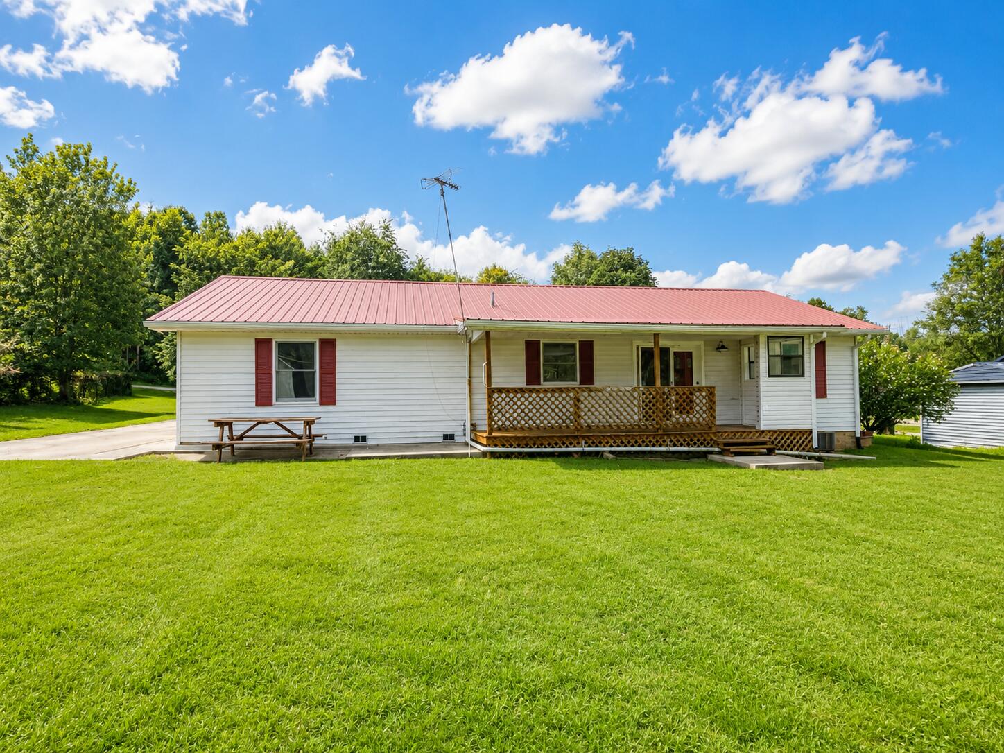 70 Dustin Lane Property Photo 22