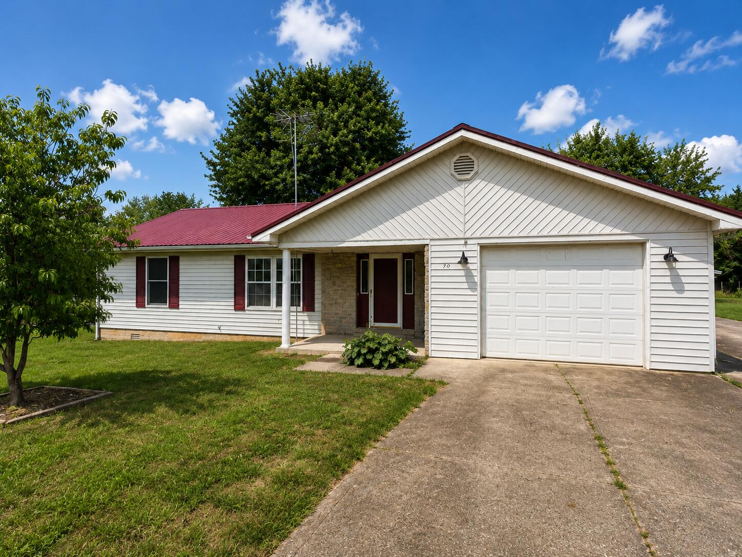 70 Dustin Lane Property Photo 25