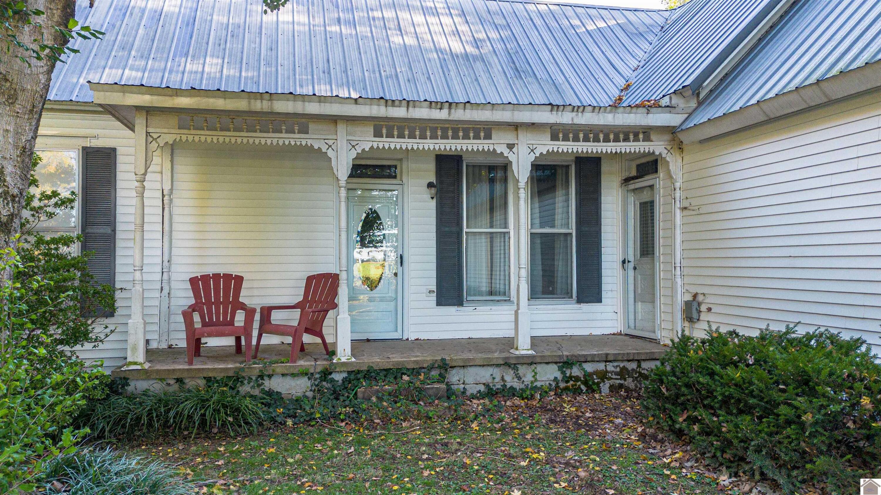 796 State Route 1772 Property Photo 4
