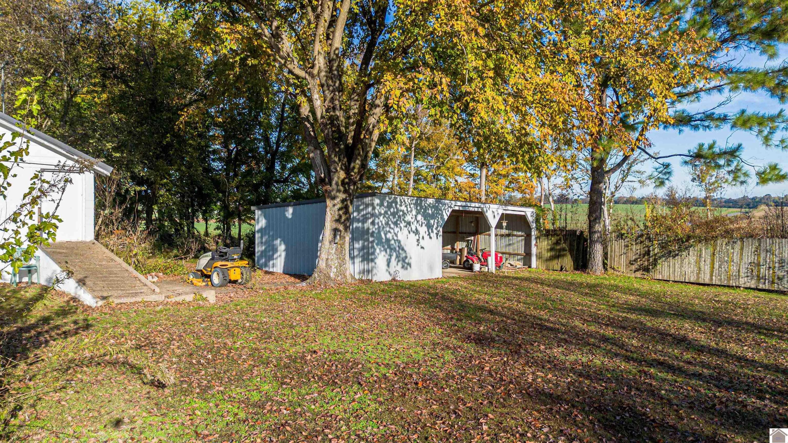 796 State Route 1772 Property Photo 37