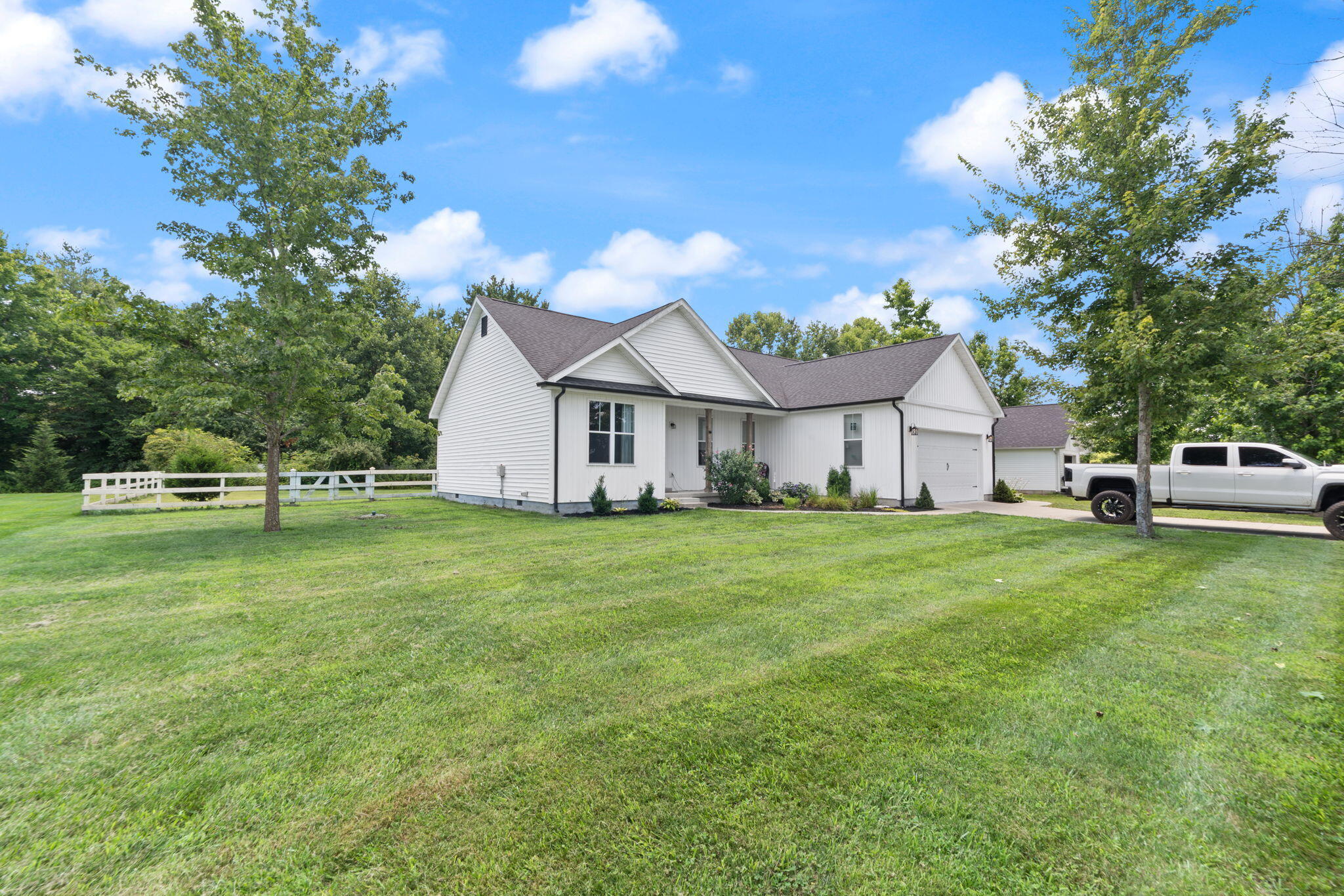 509 Old Midland Trail Property Photo 44
