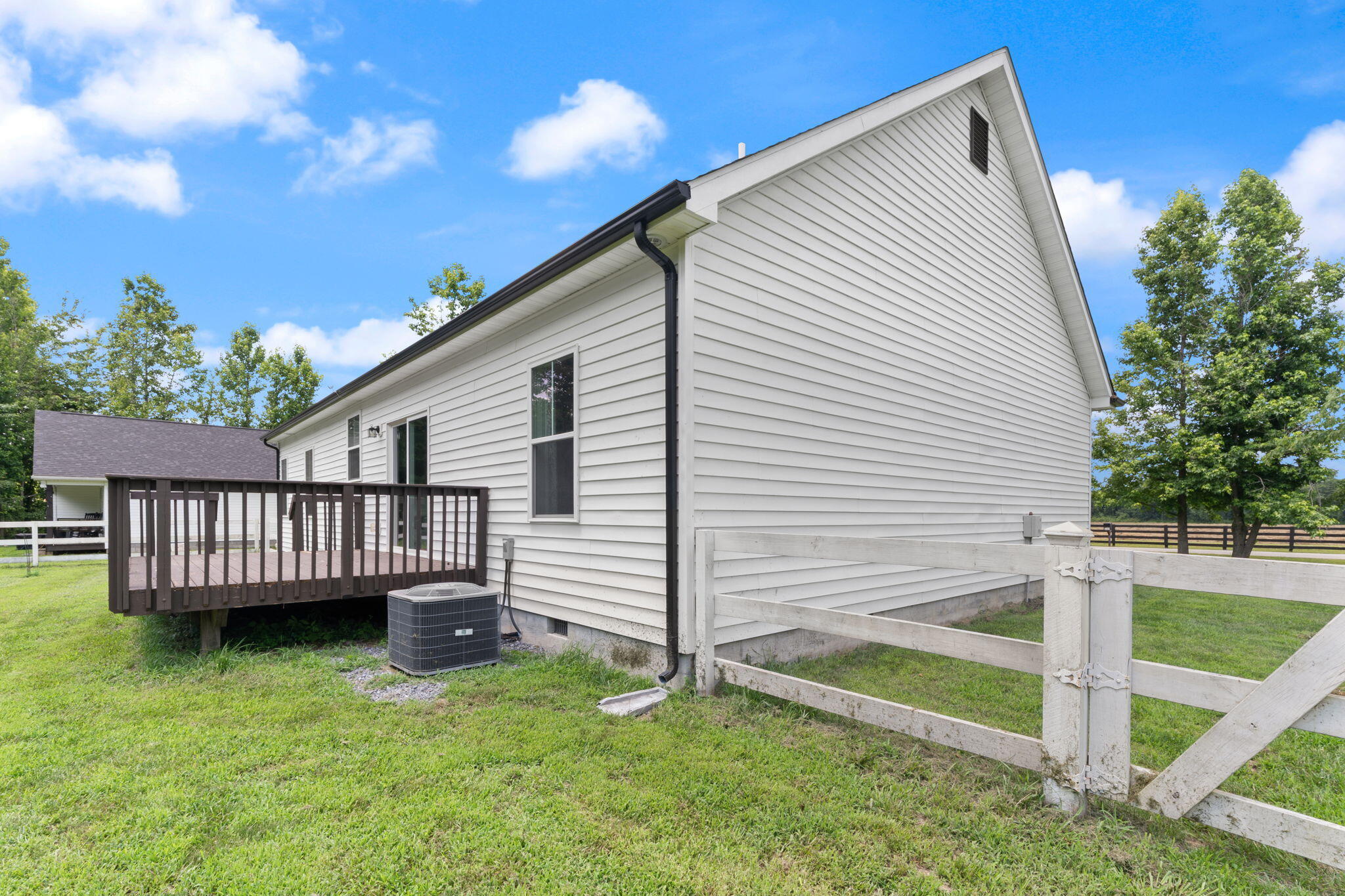509 Old Midland Trail Property Photo 47