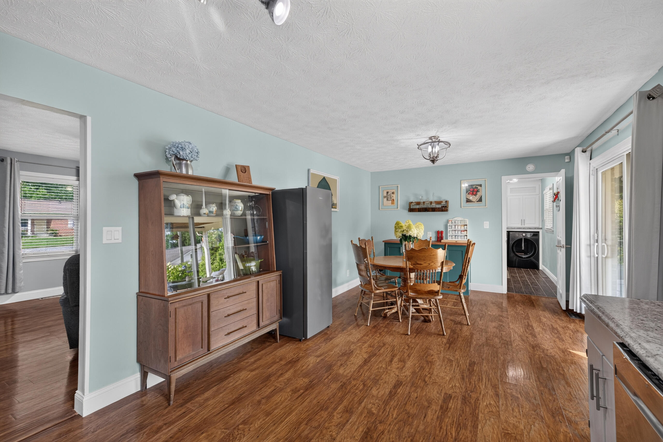307 Sunset Drive Property Photo 15
