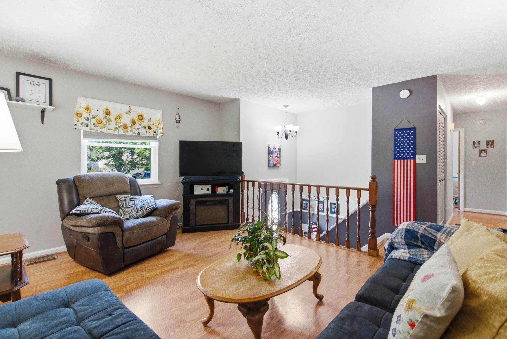3633 Sundart Drive Property Photo 11