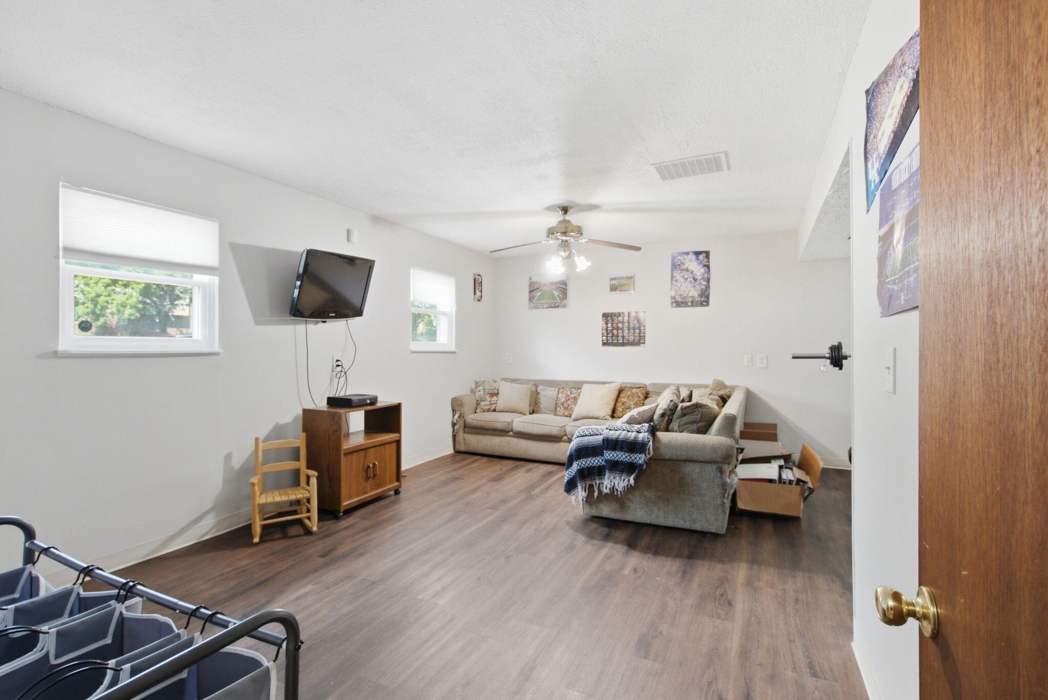 3633 Sundart Drive Property Photo 29
