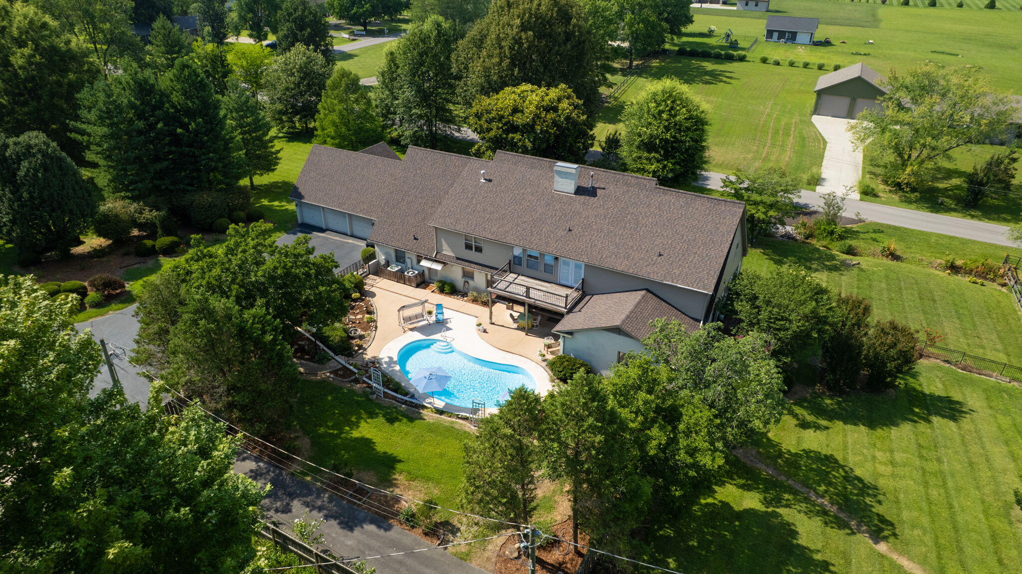1609 Greenbriar Drive Property Photo 62