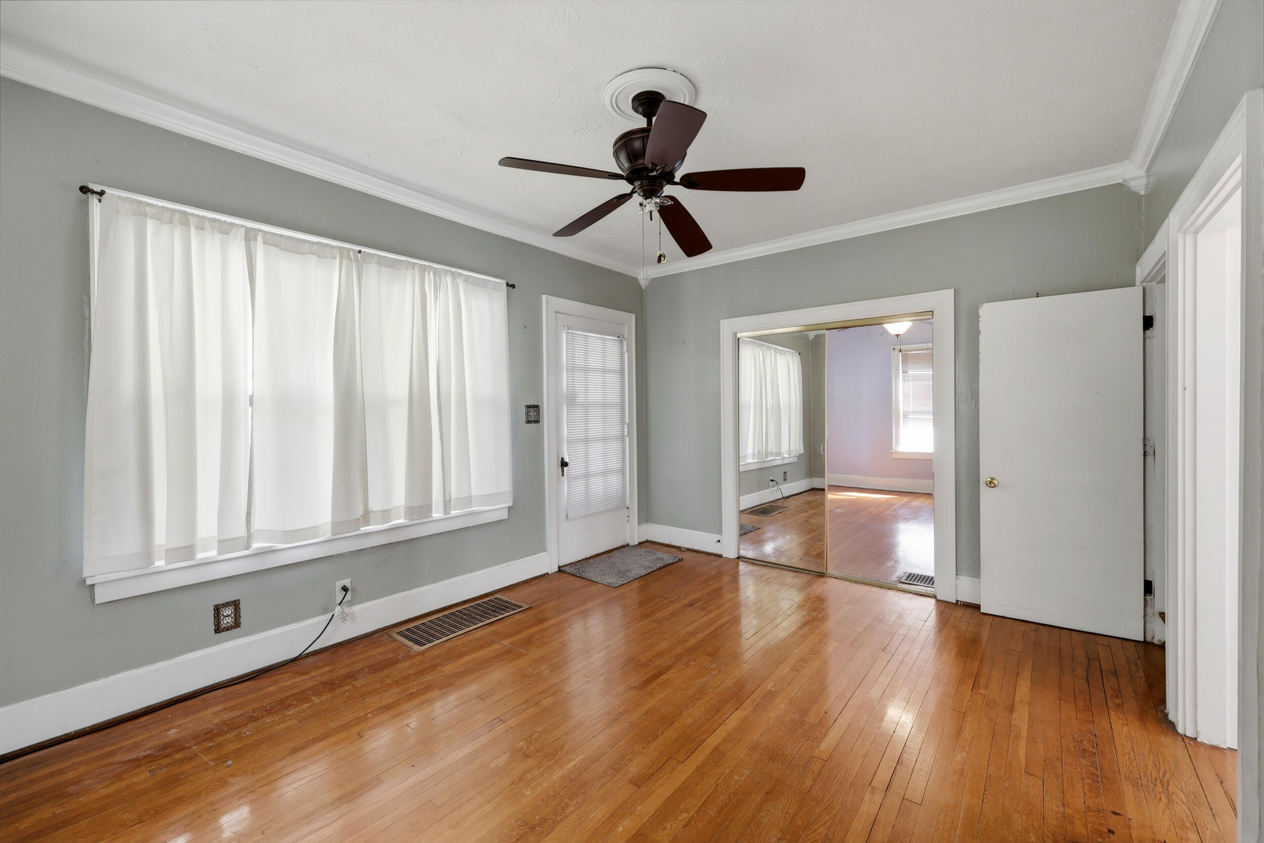 310 Hanover Court Property Photo 6