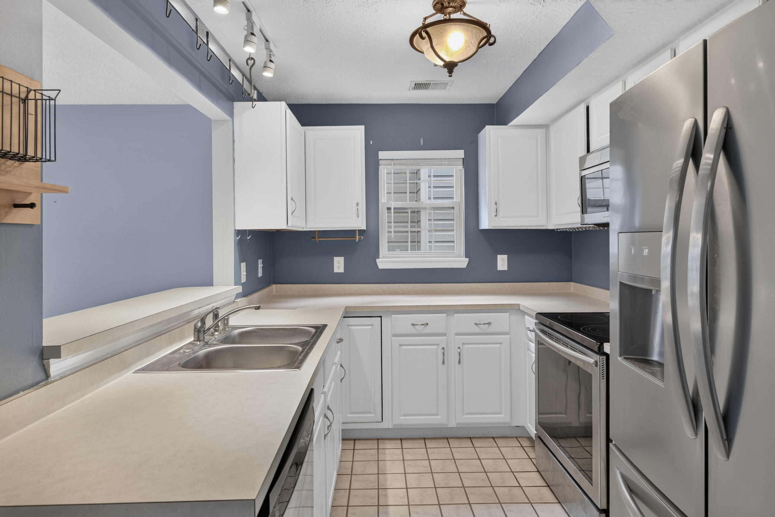 1209 Morning Side Drive Property Photo 10