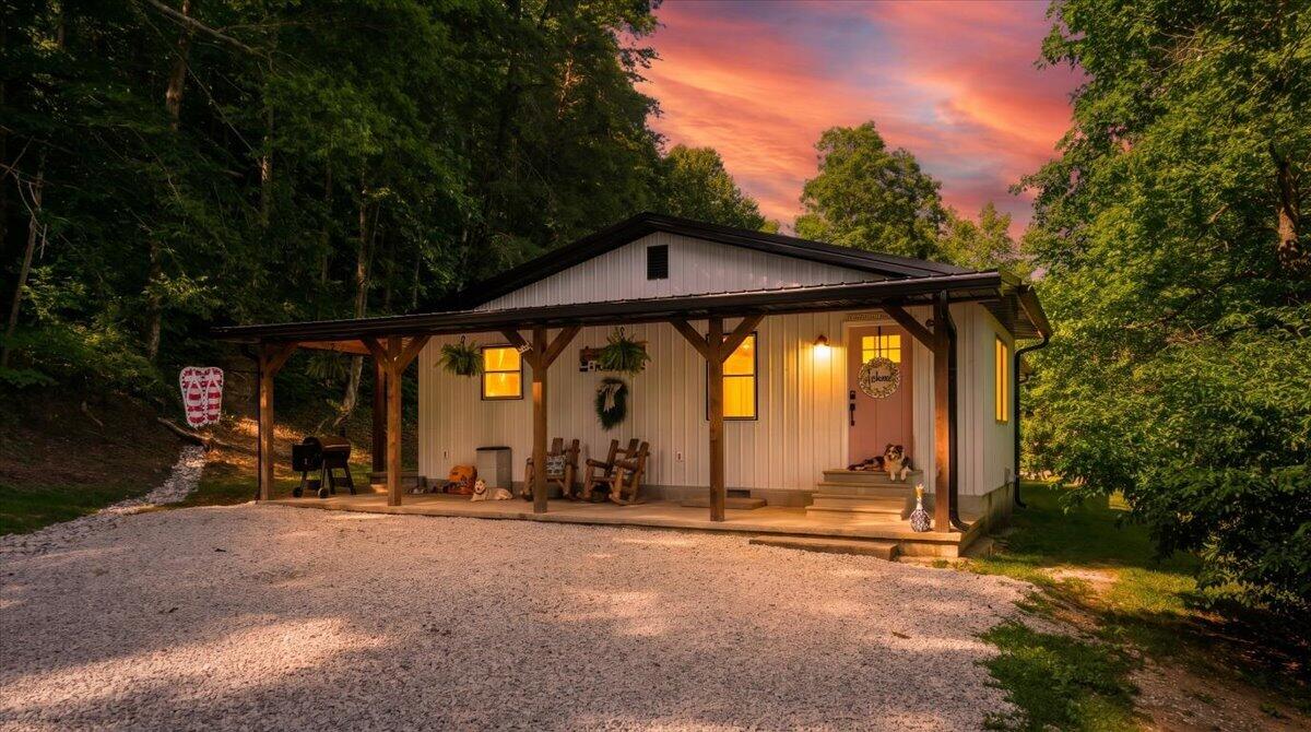 1820 N Fork Road Property Photo 1