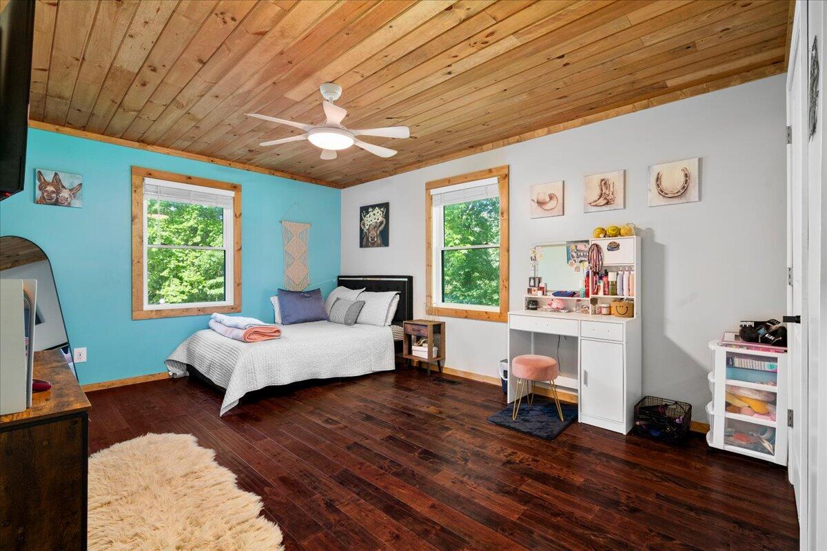 1820 N Fork Road Property Photo 18