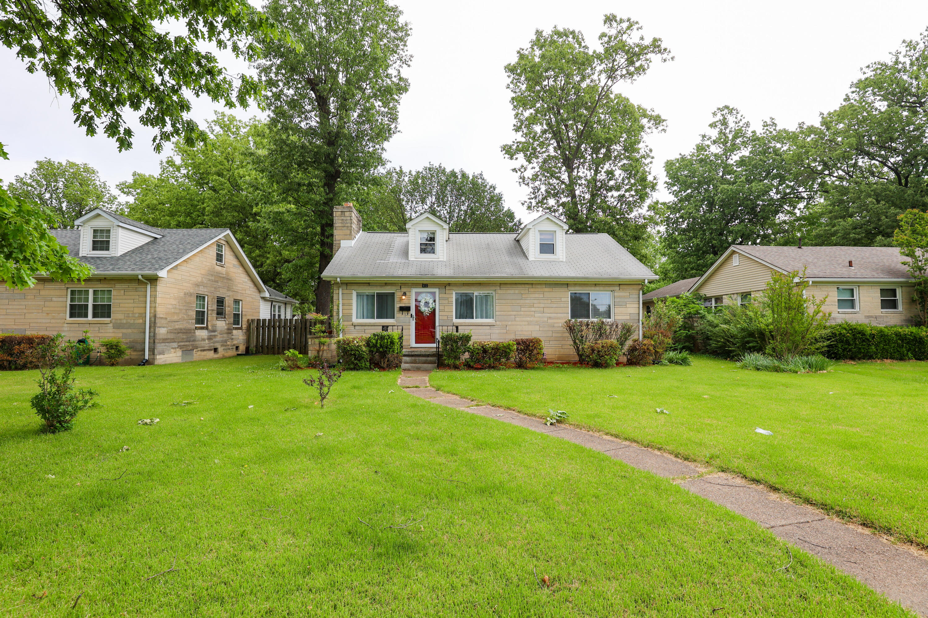 412 Joe Clifton Drive Property Photo 3