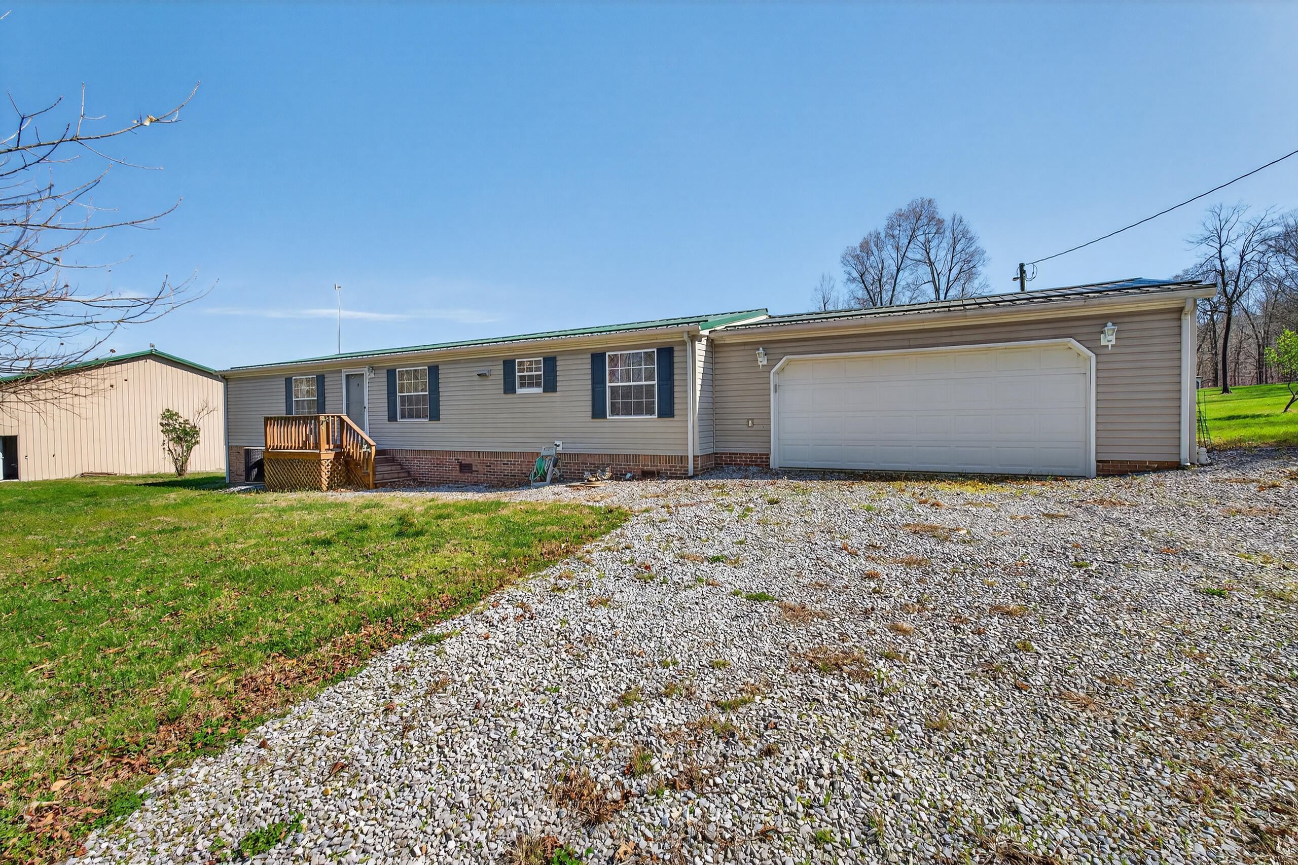 2526 Axel Creek Road Property Photo 4