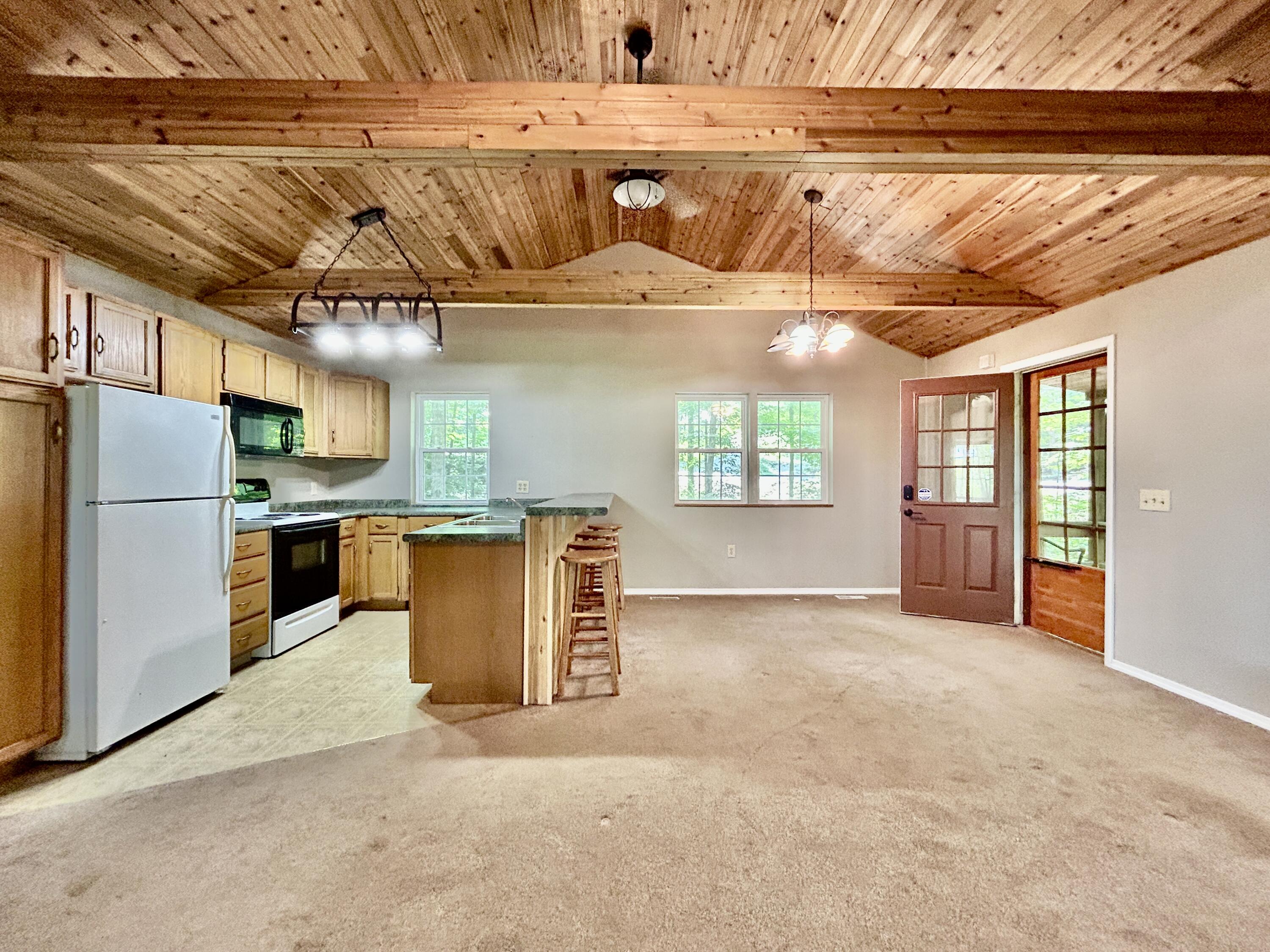 302 Lakeview Avenue Property Photo 14