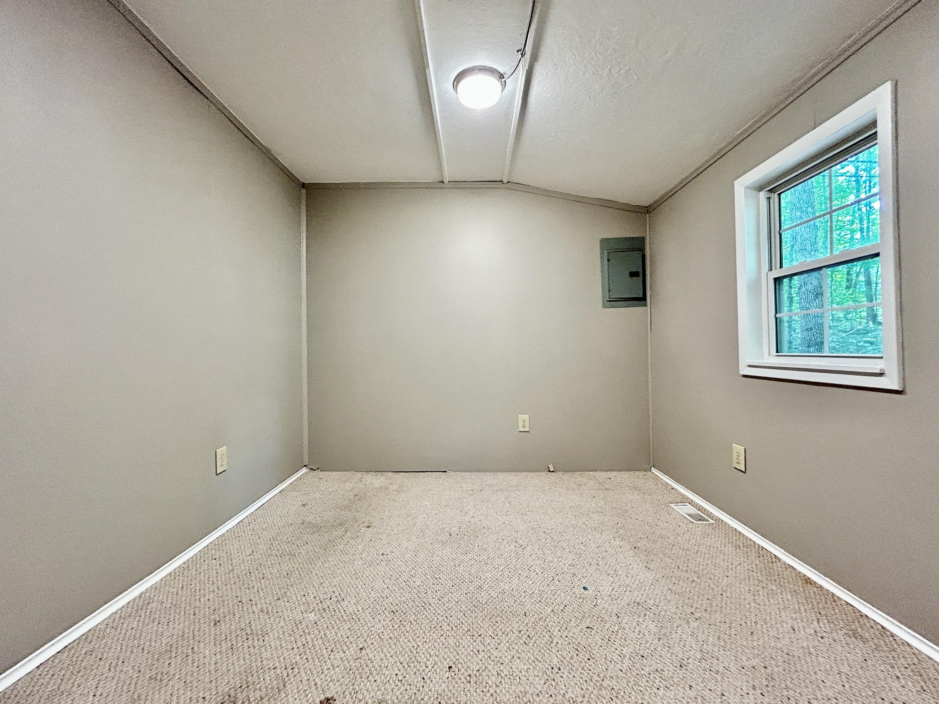 302 Lakeview Avenue Property Photo 19