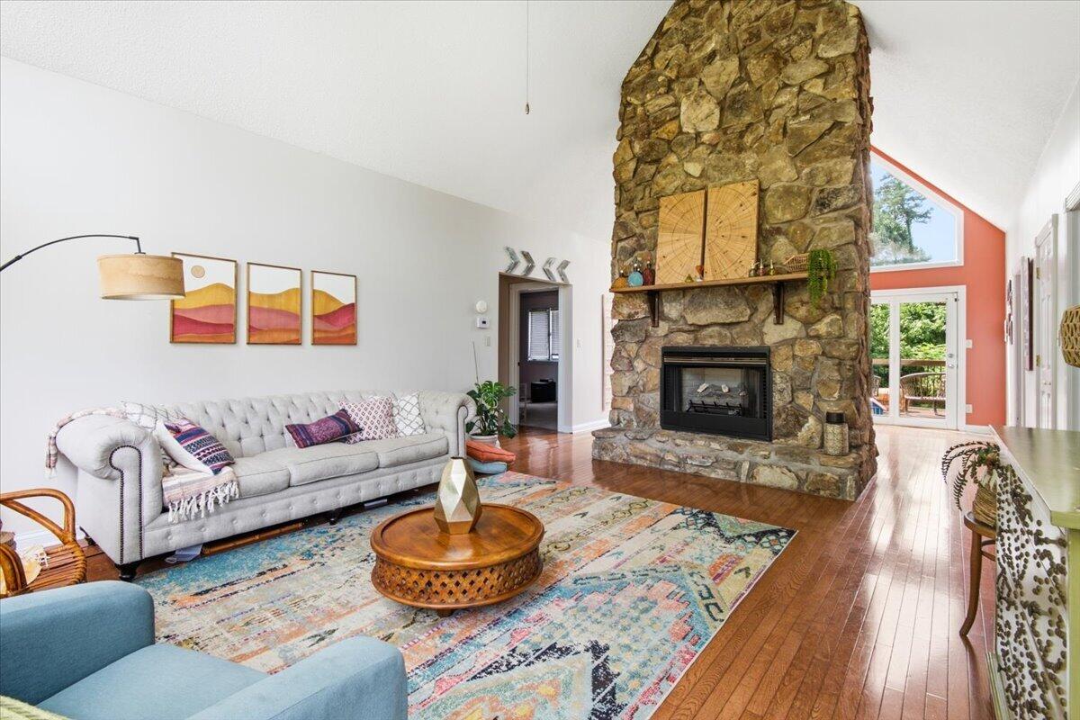92 Skyview Drive Property Photo 3