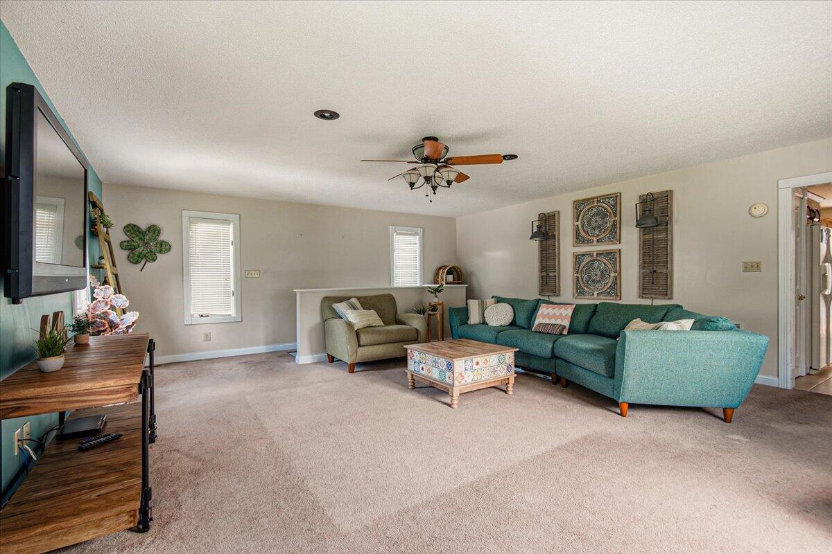 92 Skyview Drive Property Photo 12