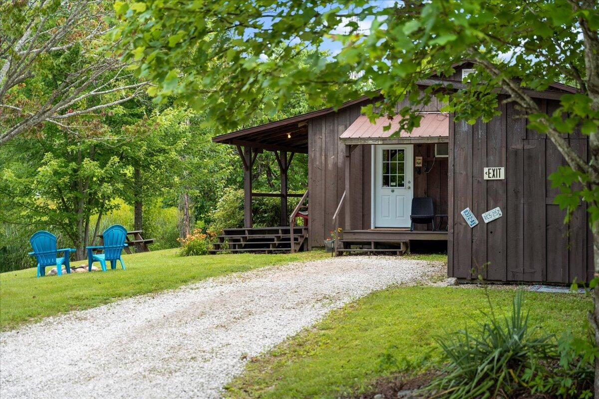 5931 Ky-15 Property Photo 63