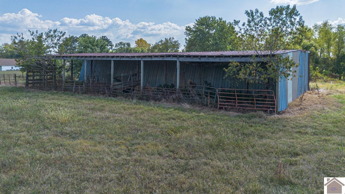 7150 Benton Road 42003 Property Photo 13