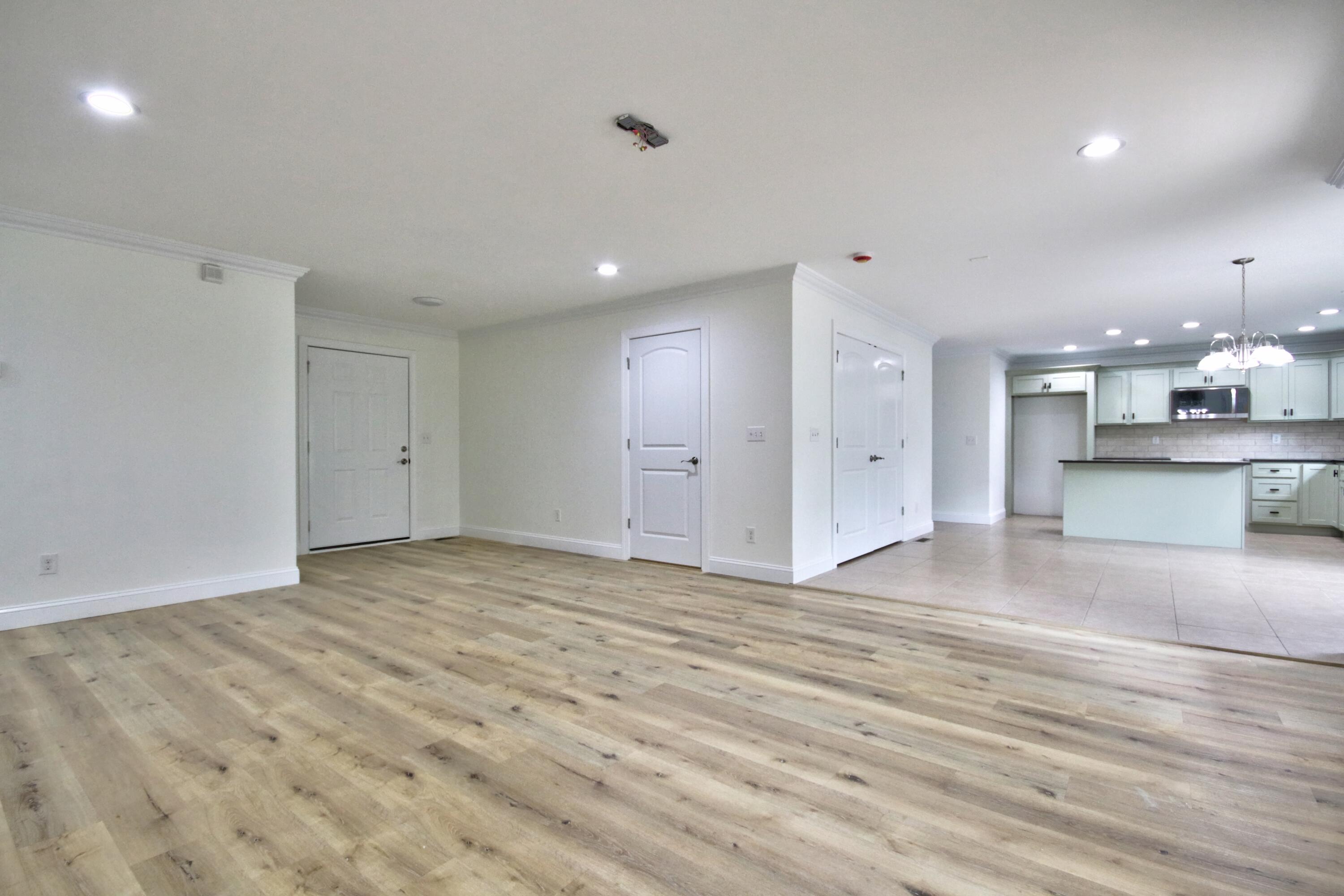 422 Scarlet Oak Drive Property Photo 6