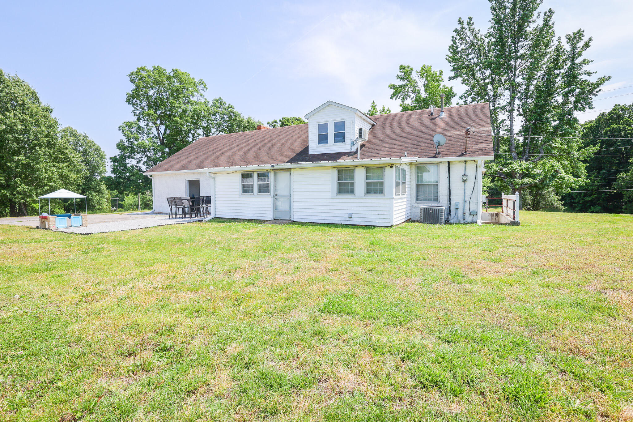 1763 Dogtown Road Property Photo 7
