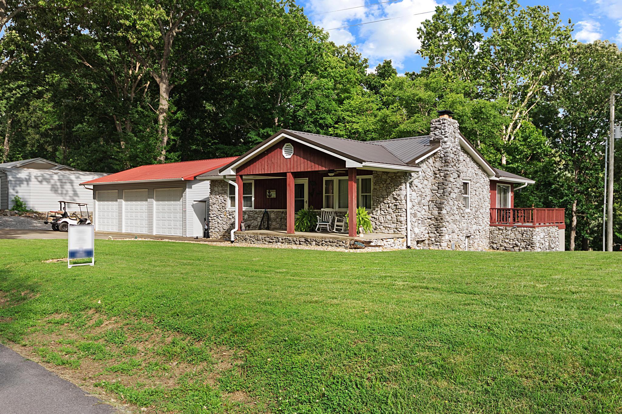 751 Ridge Drive Property Photo 3