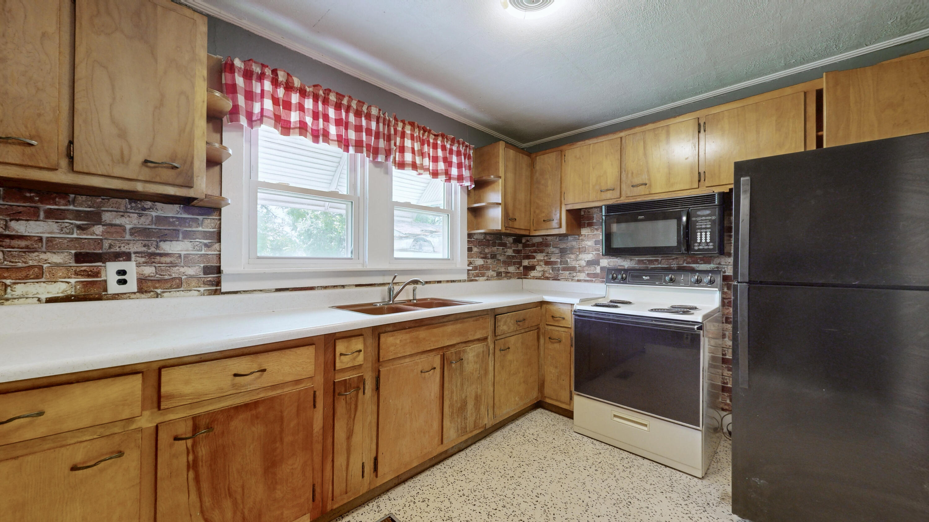 1681 Old Frankfort Road Property Photo 10