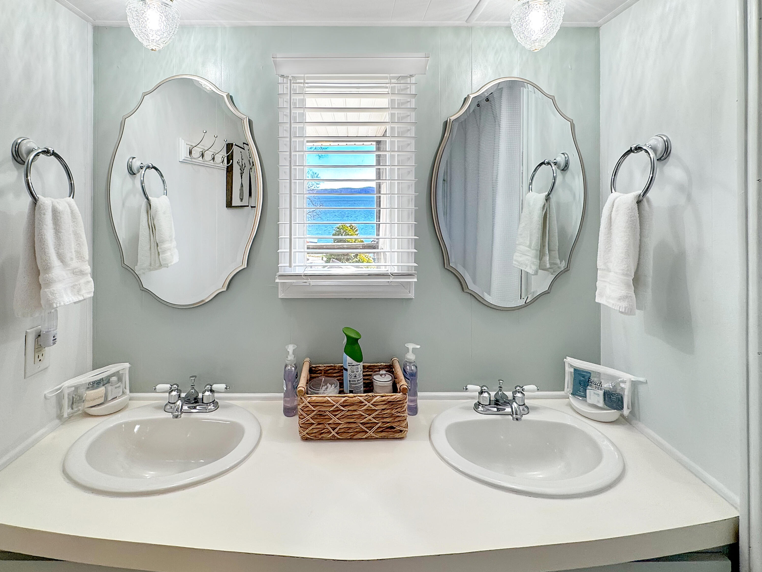 110 Lakeshore Drive Property Photo 19